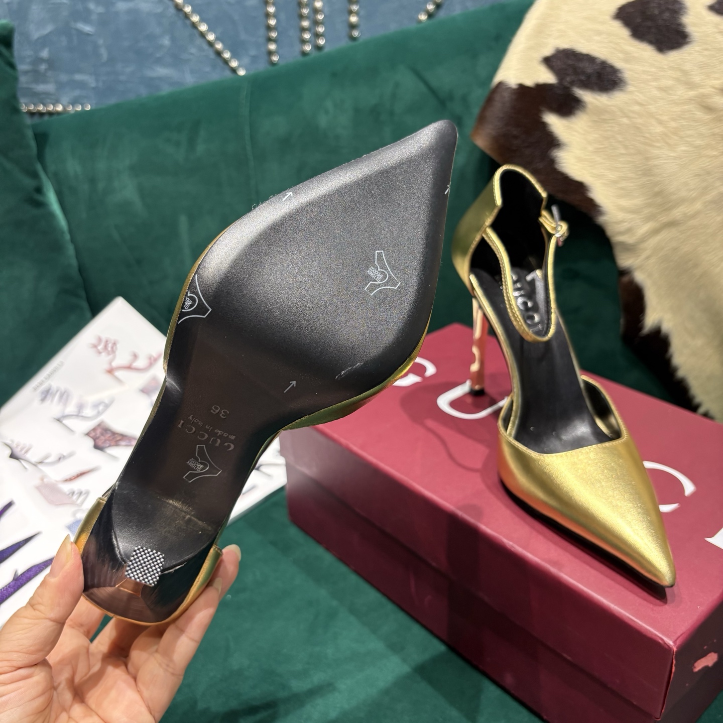 Gucci Style Leather Women's Shoes style reference detail image 5 from source 784668