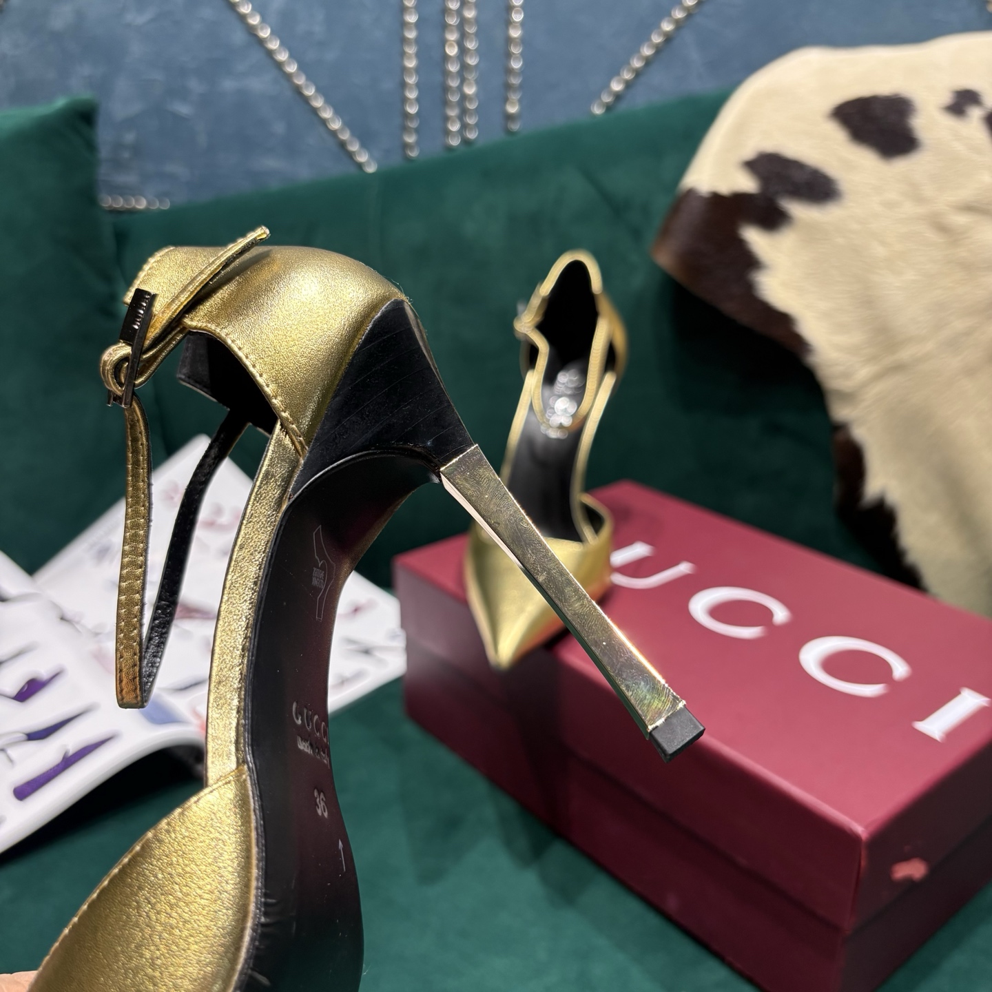 Gucci Style Leather Women's Shoes style reference detail image 6 from source 784668