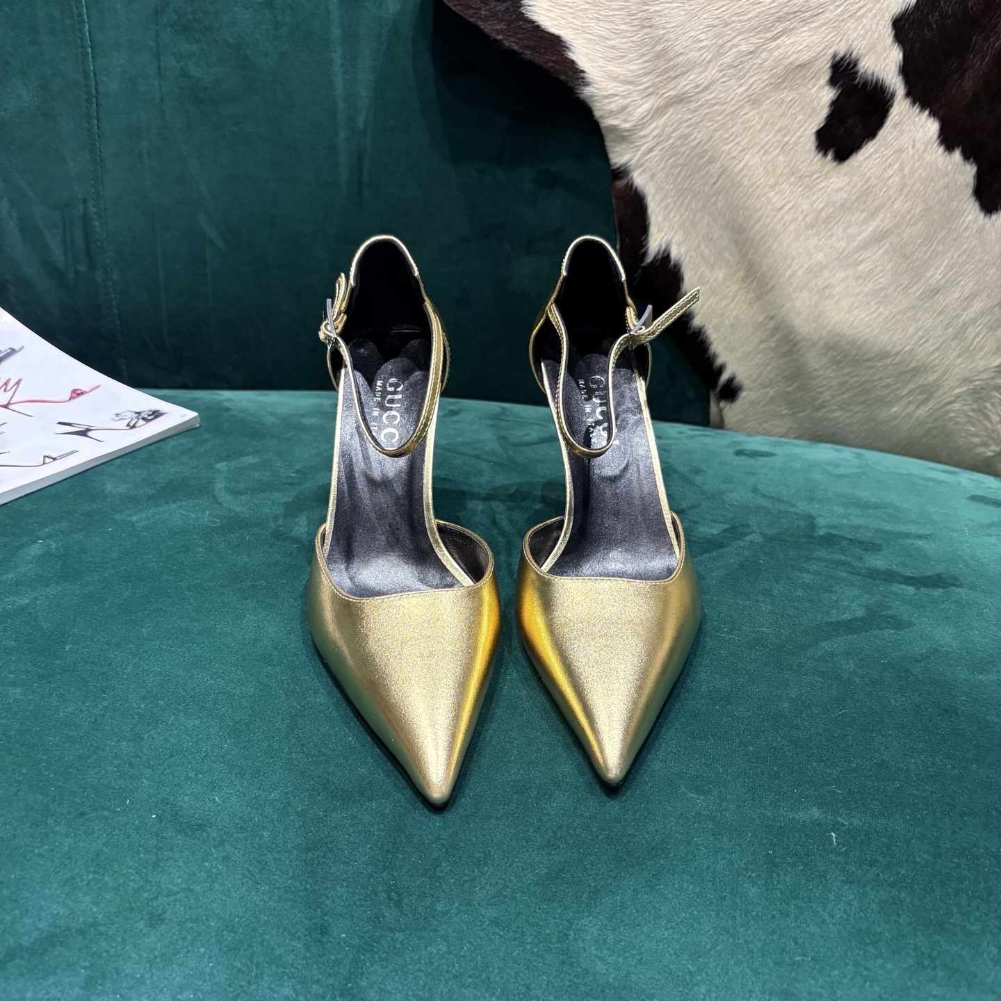 Gucci Style Leather Women's Shoes style reference detail image 1 from source 784670
