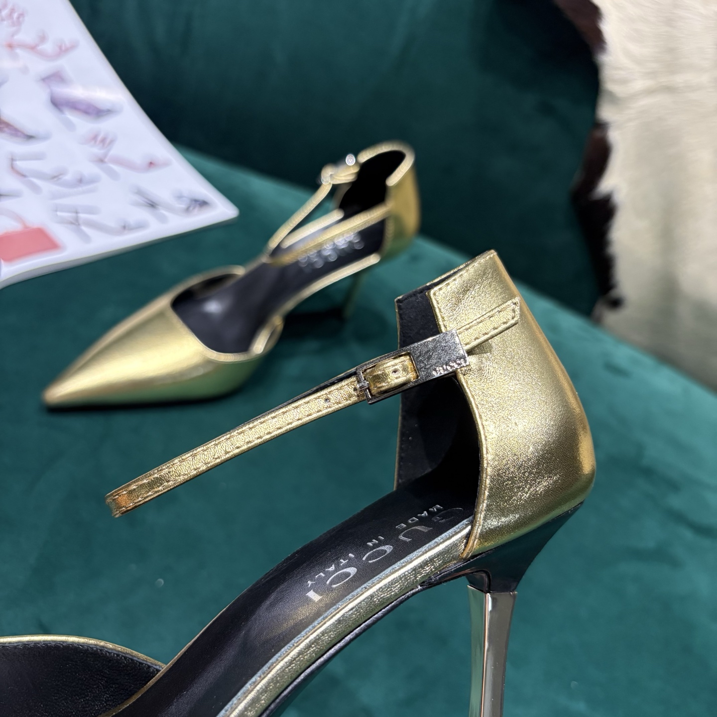 Gucci Style Leather Women's Shoes style reference detail image 7 from source 784670