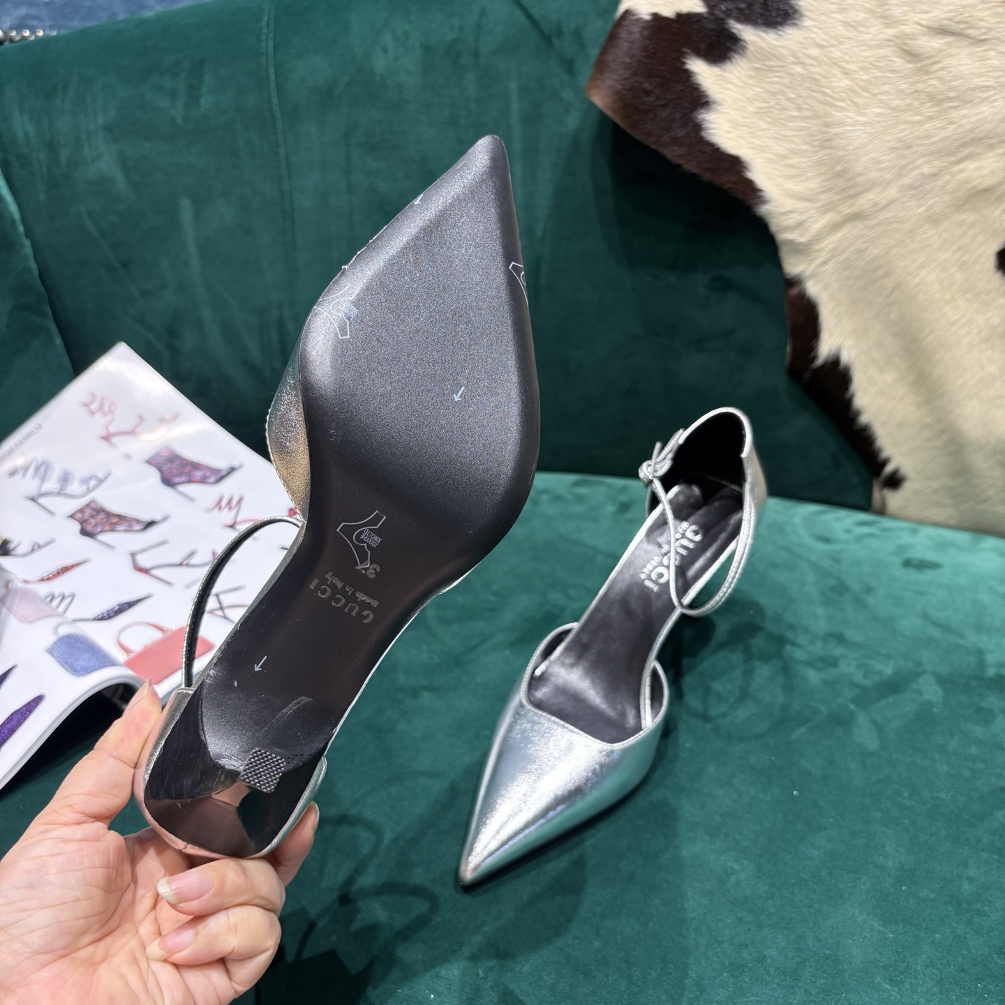 Gucci Style Leather Women's Shoes style reference detail image 6 from source 784671