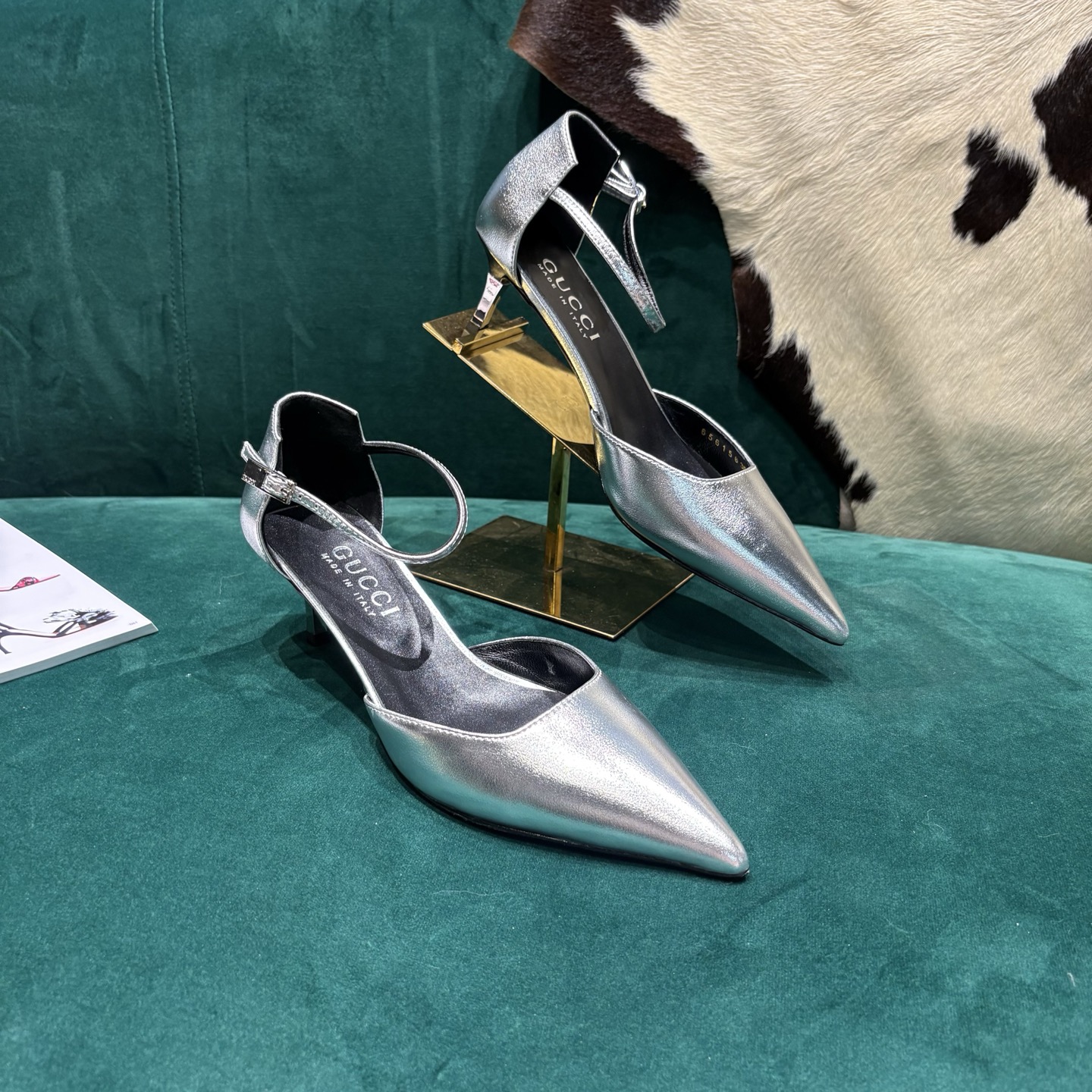 Gucci Style Leather Women's Shoes style reference detail image 9 from source 784673