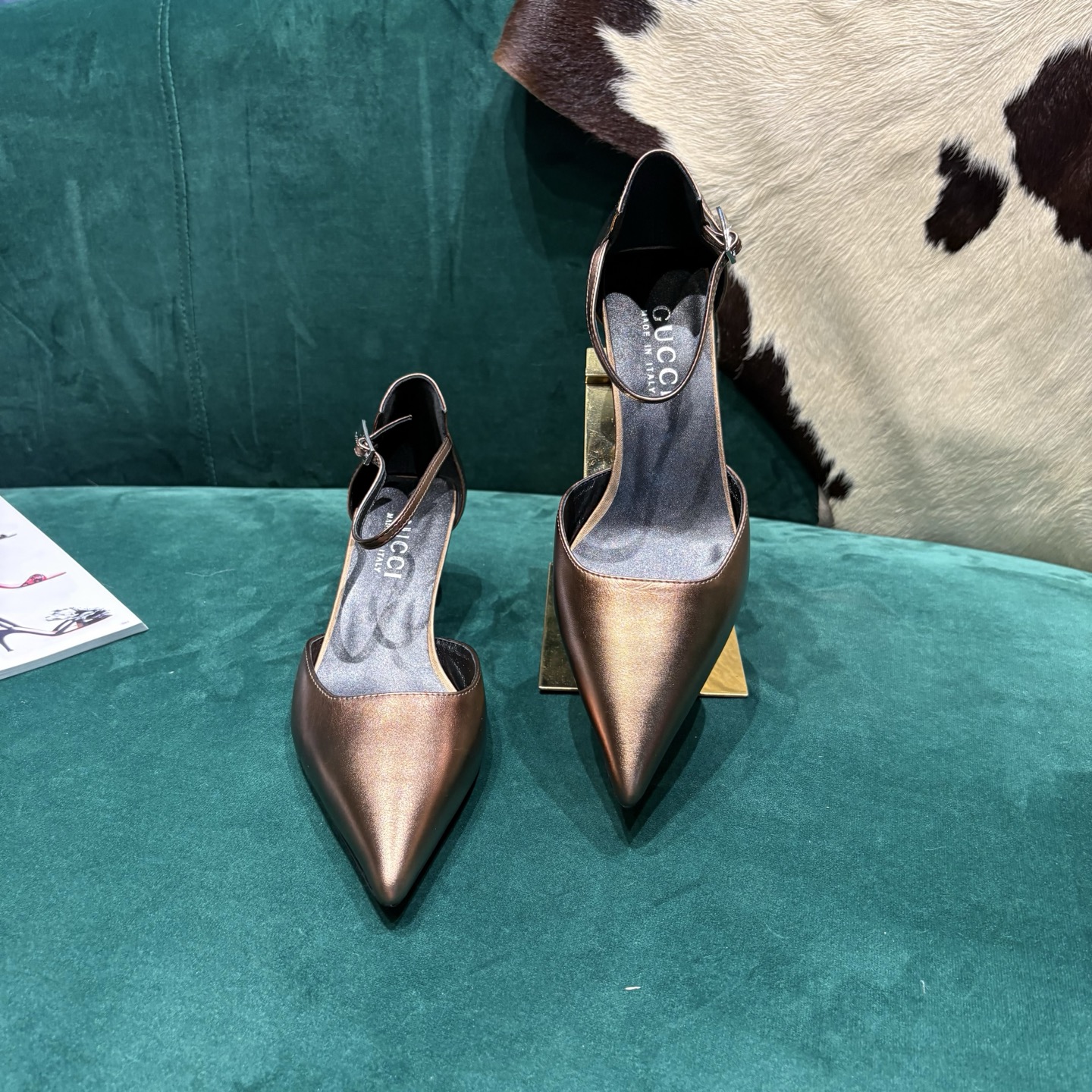 Gucci Style Leather Women's Shoes style reference detail image 7 from source 784674
