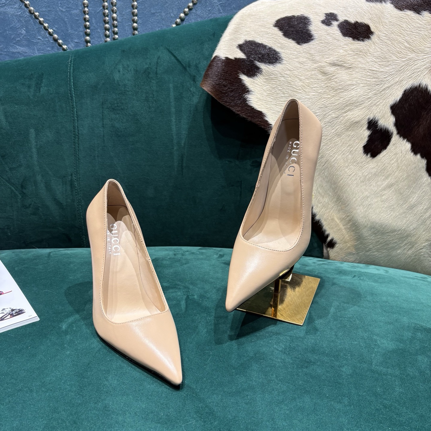 Gucci Style Leather Women's Shoes style reference detail image 9 from source 784675