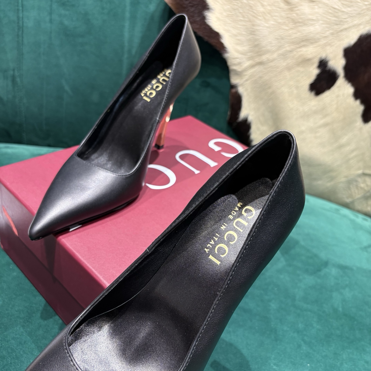 Gucci Style Leather Women's Shoes style reference detail image 5 from source 784676