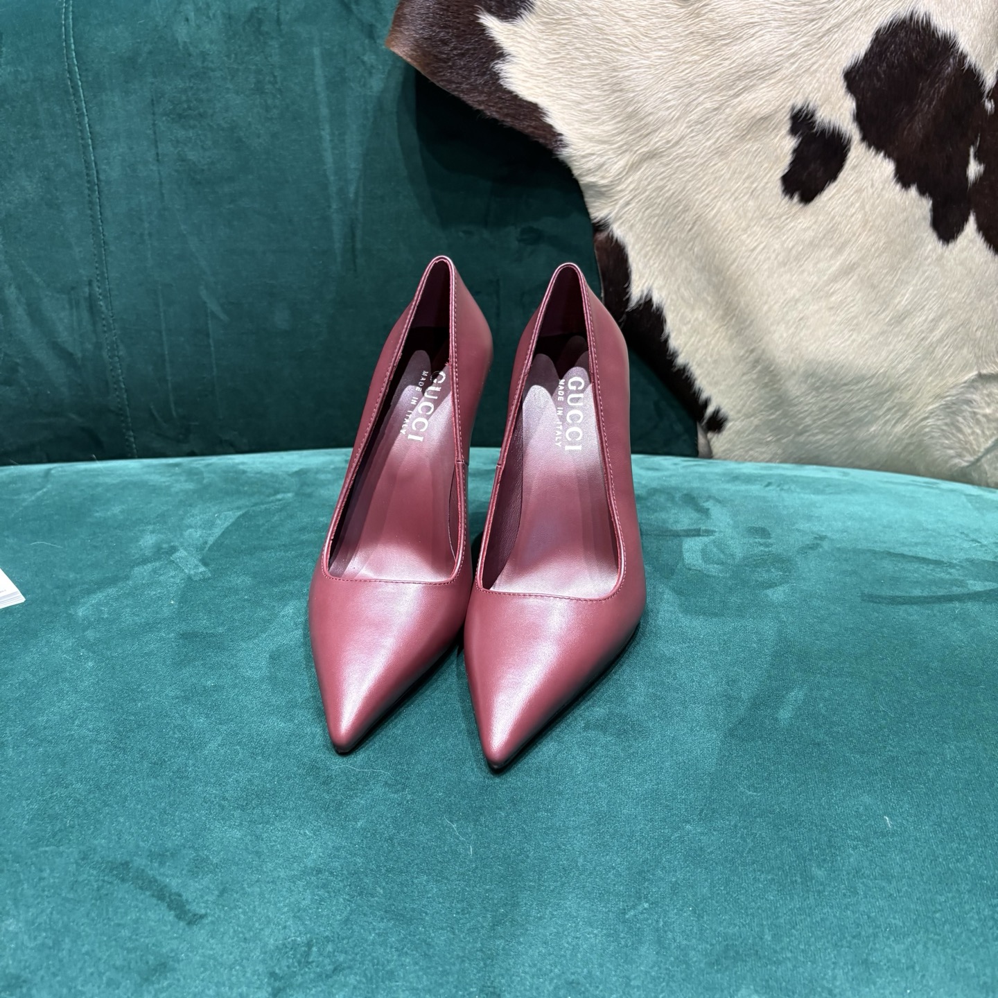 Gucci Style Leather Women's Shoes style reference detail image 1 from source 784677
