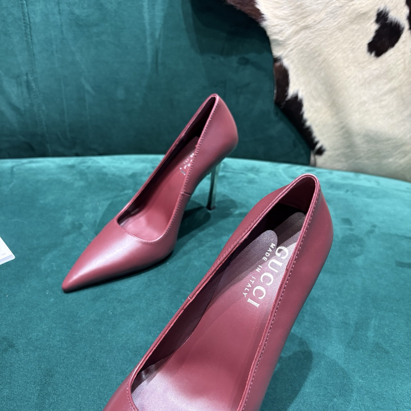 Gucci Style Leather Women's Shoes style reference detail image 5 from source 784677