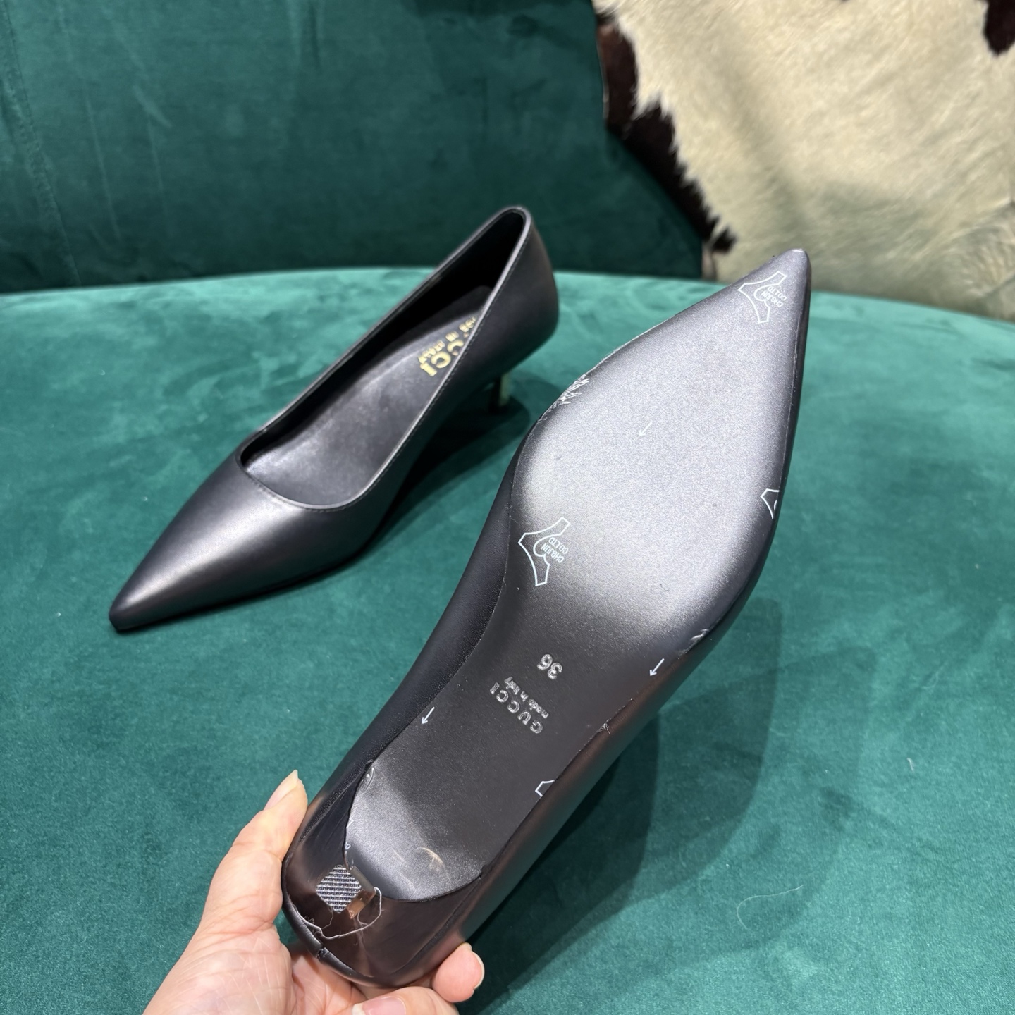 Gucci Style Leather Women's Shoes style reference detail image 6 from source 784681