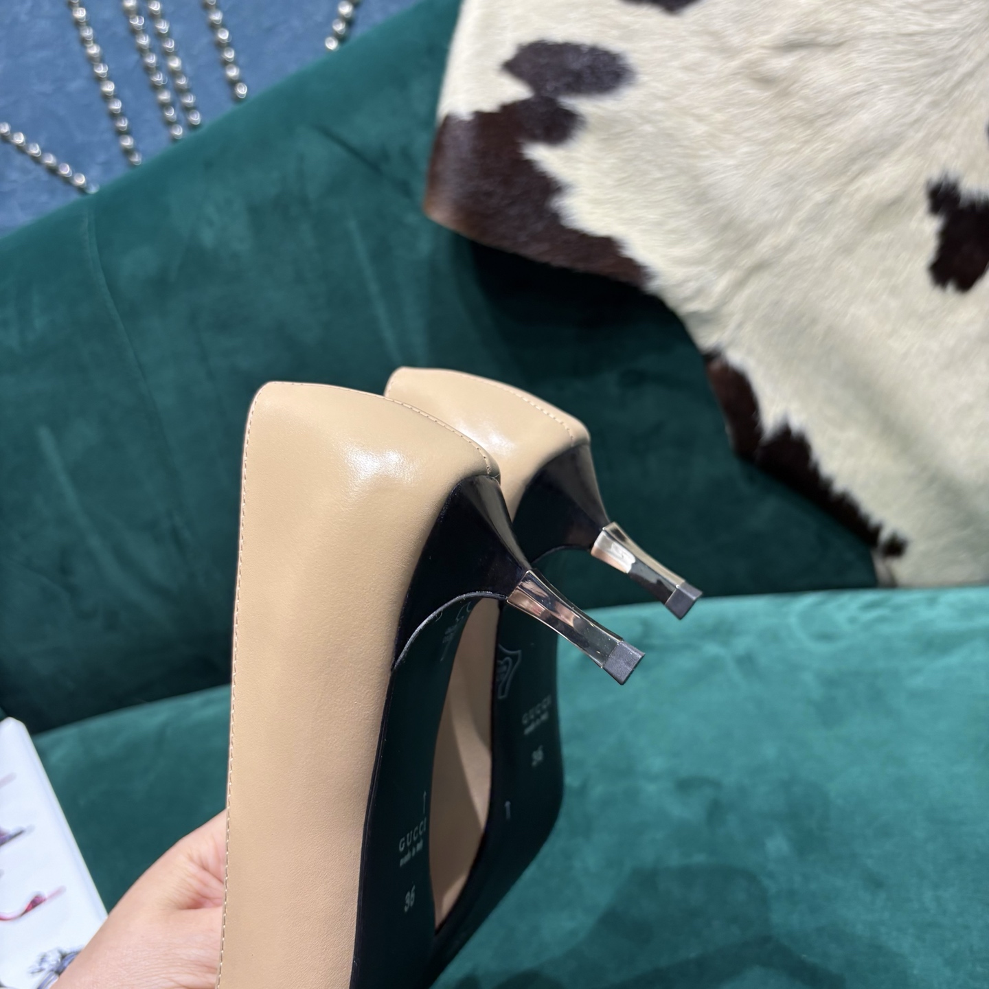 Gucci Style Leather Women's Shoes style reference detail image 7 from source 784682