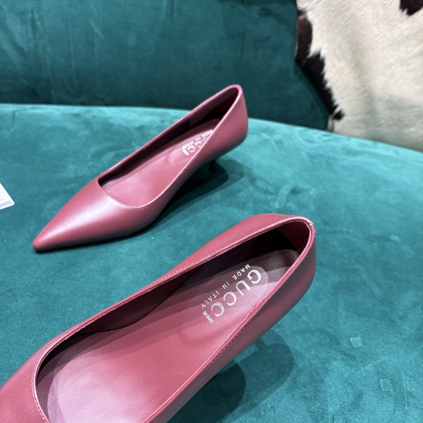 Gucci Style Leather Women's Shoes style reference detail image 5 from source 784683