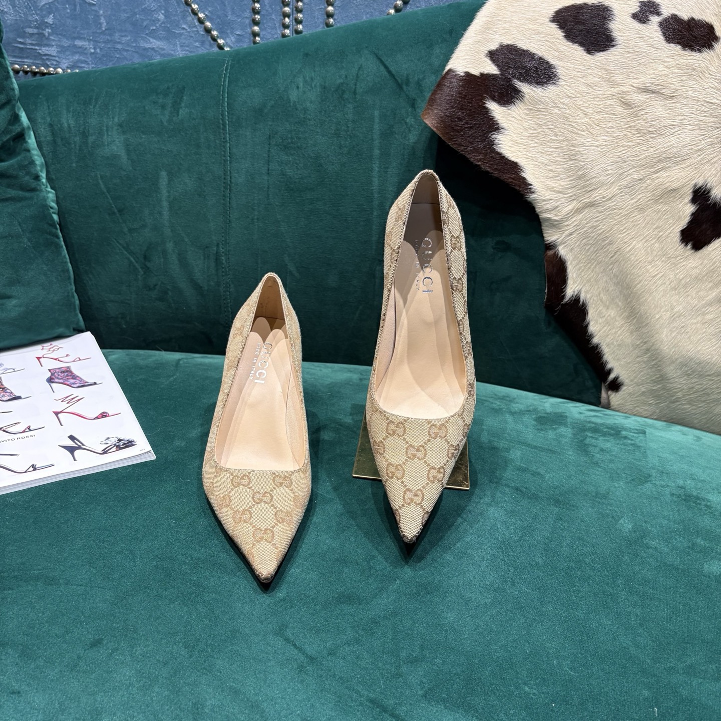 Gucci Style Leather Women's Shoes style reference detail image 9 from source 784685