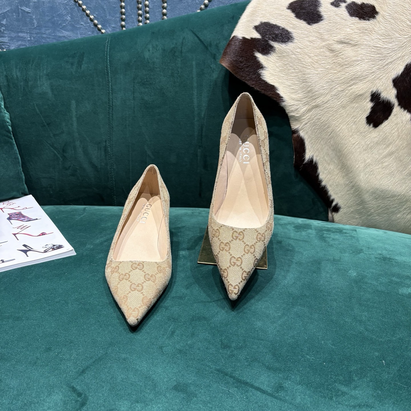 Gucci Style Leather Women's Shoes style reference detail image 9 from source 784686