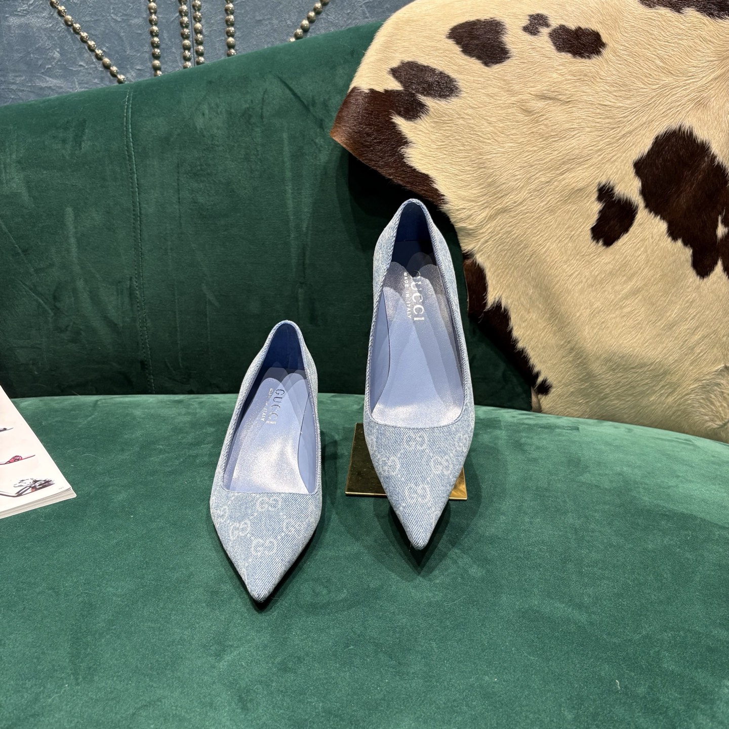 Gucci Style Leather Women's Shoes style reference detail image 8 from source 784689