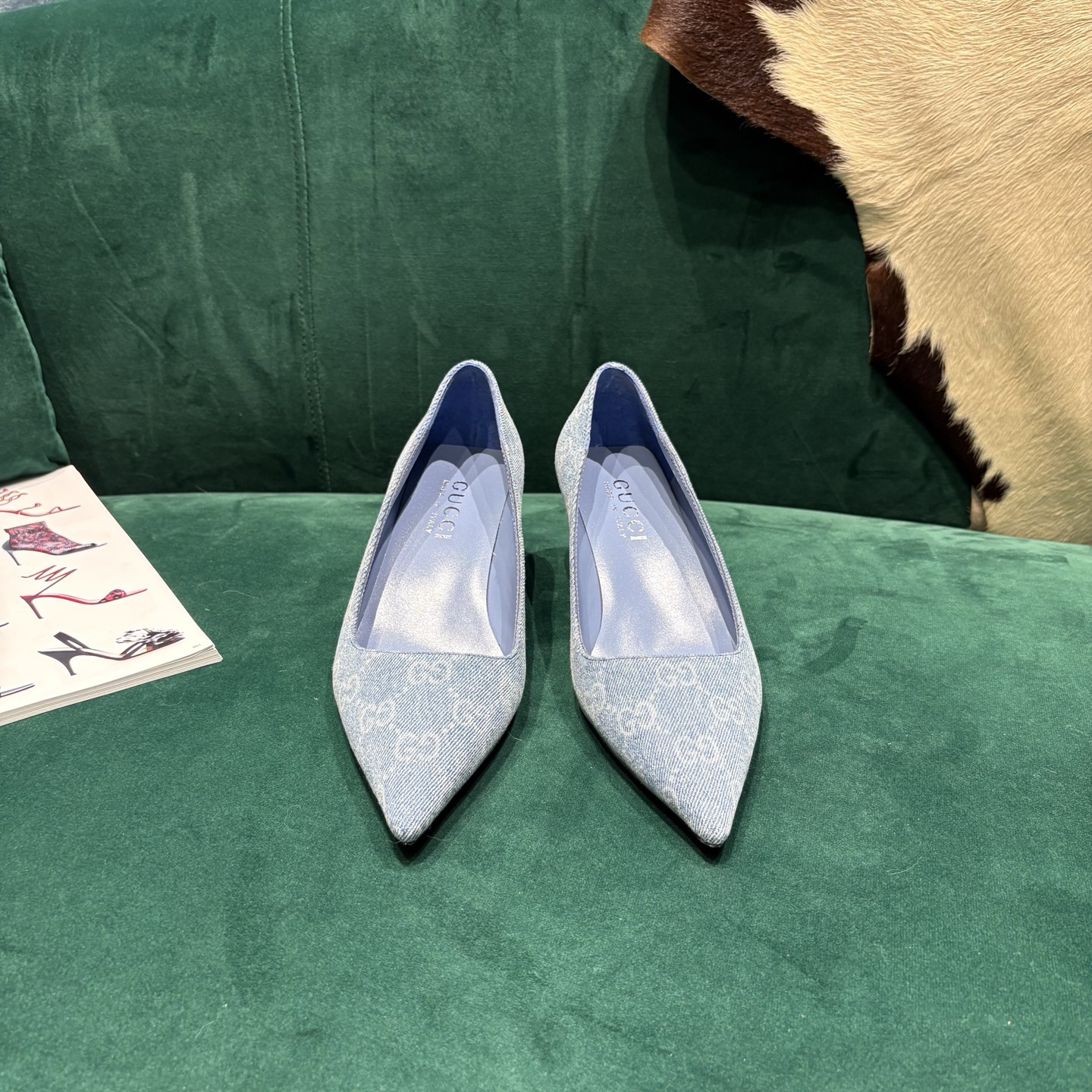 Gucci Style Leather Women's Shoes style reference detail image 1 from source 784689