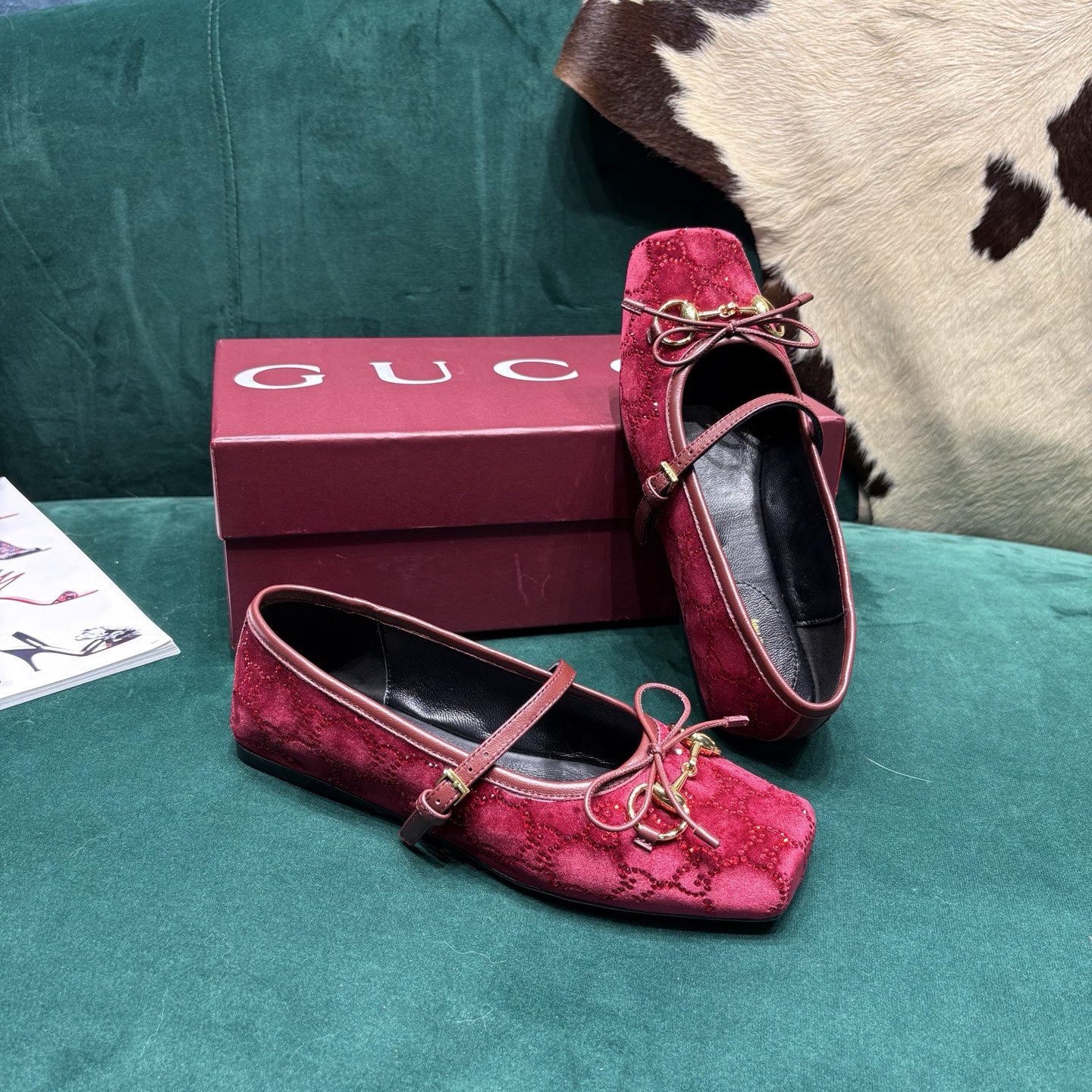 Gucci Style Leather Women's Shoes style reference detail image 9 from source 784698