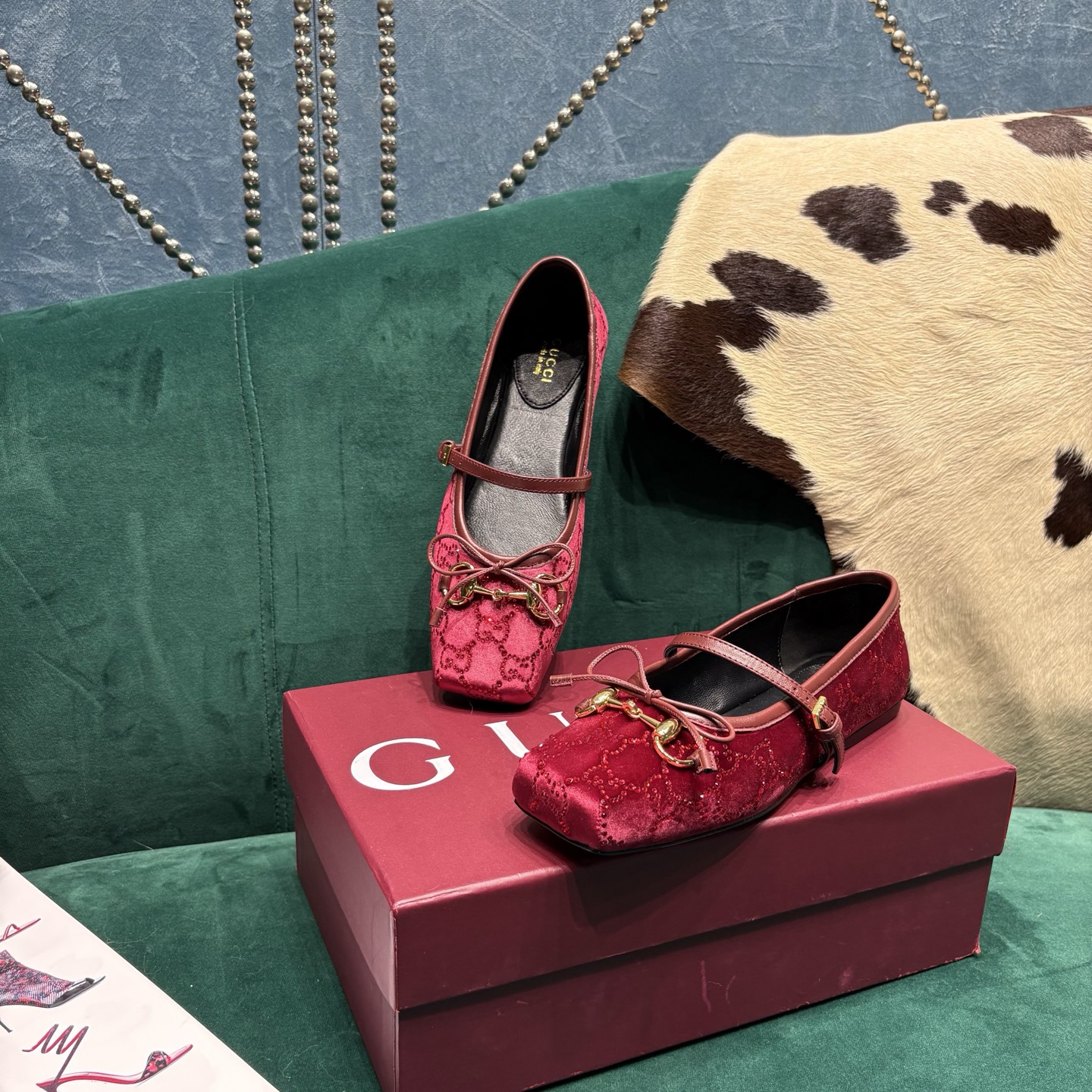 Gucci Style Leather Women's Shoes style reference detail image 8 from source 784698