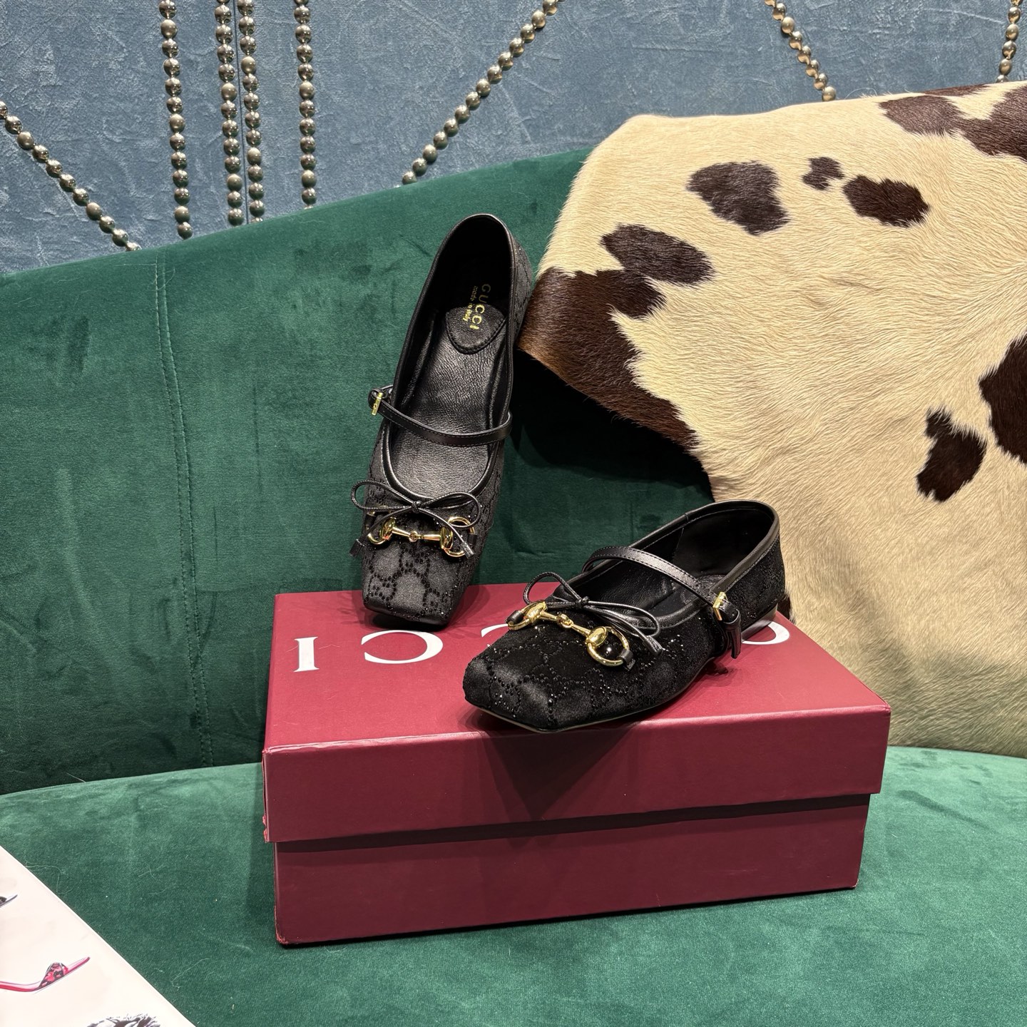 Gucci Style Leather Women's Shoes style reference detail image 9 from source 784699
