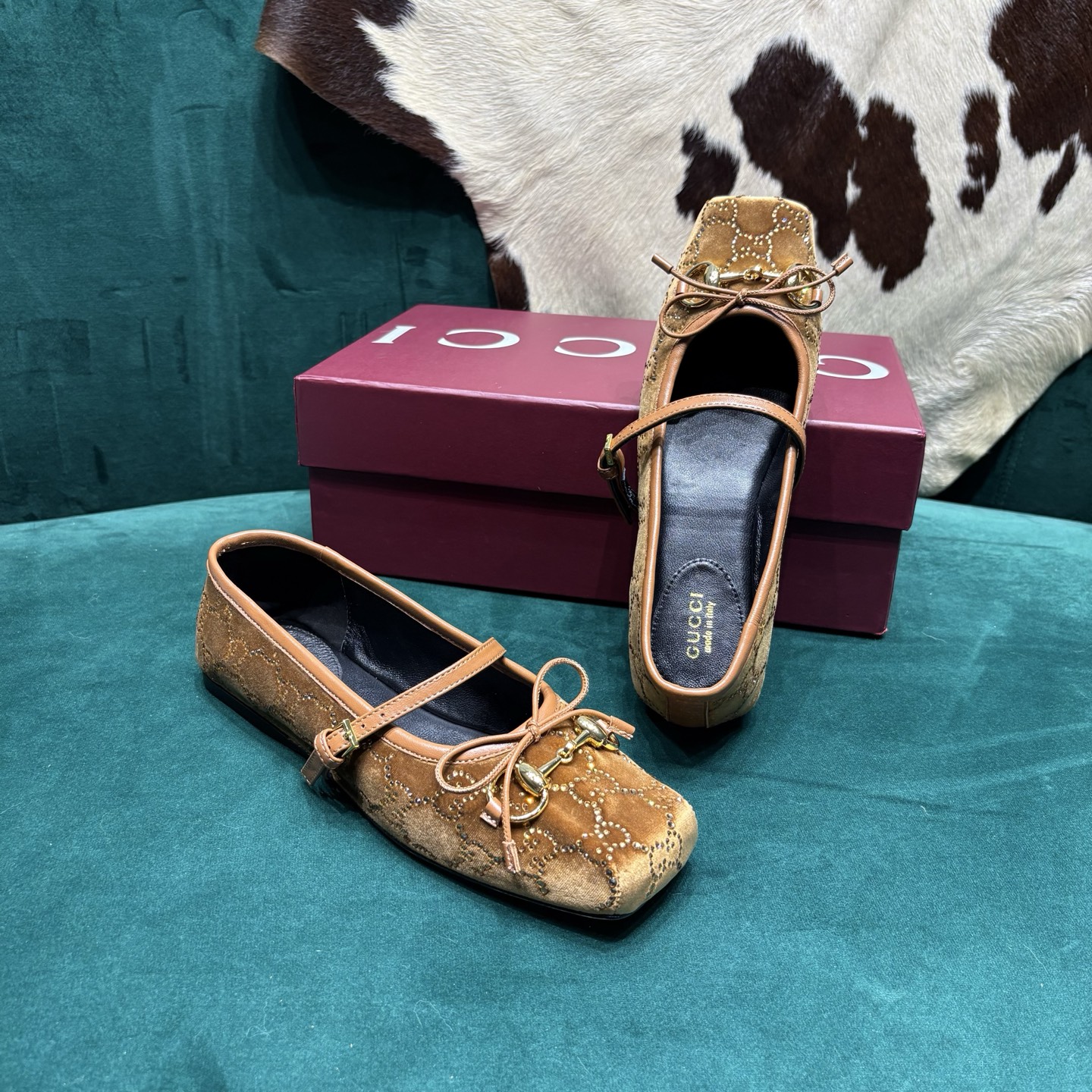 Gucci Style Leather Women's Shoes style reference detail image 8 from source 784700