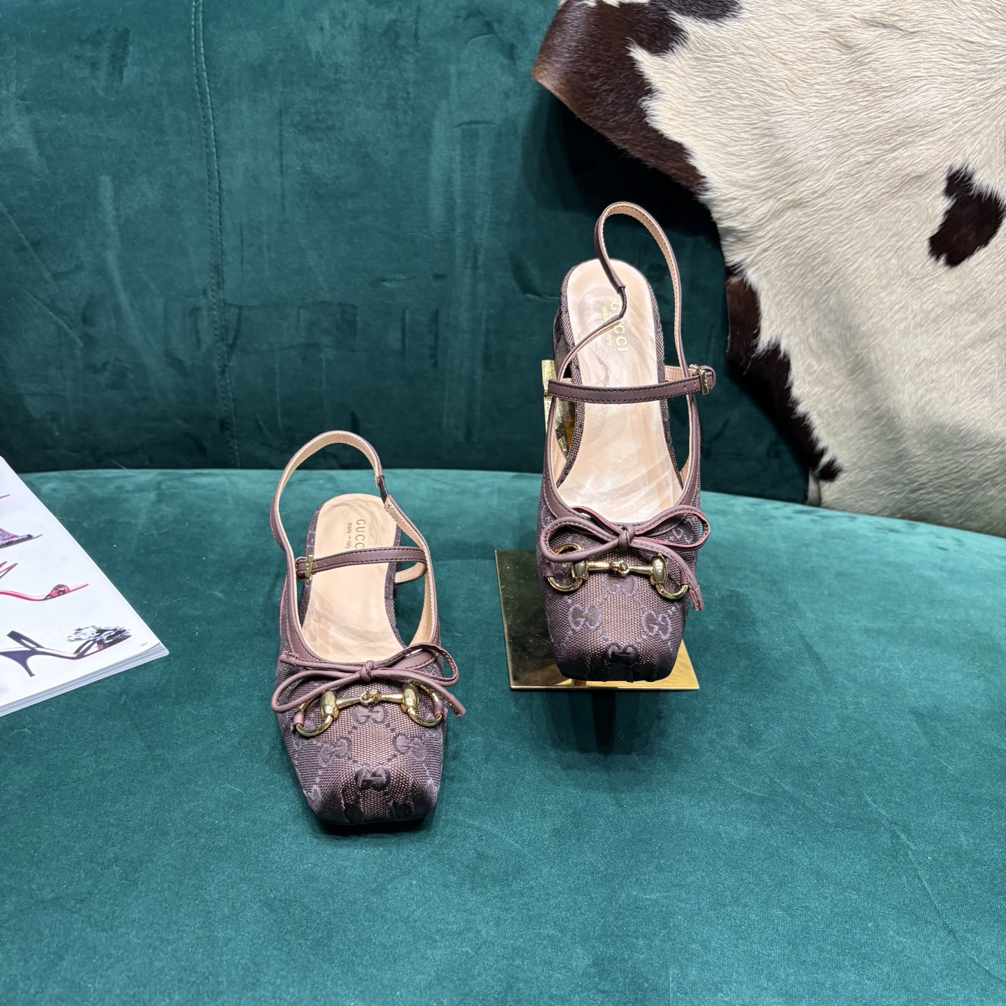 Gucci Style Leather Women's Shoes style reference detail image 9 from source 784693