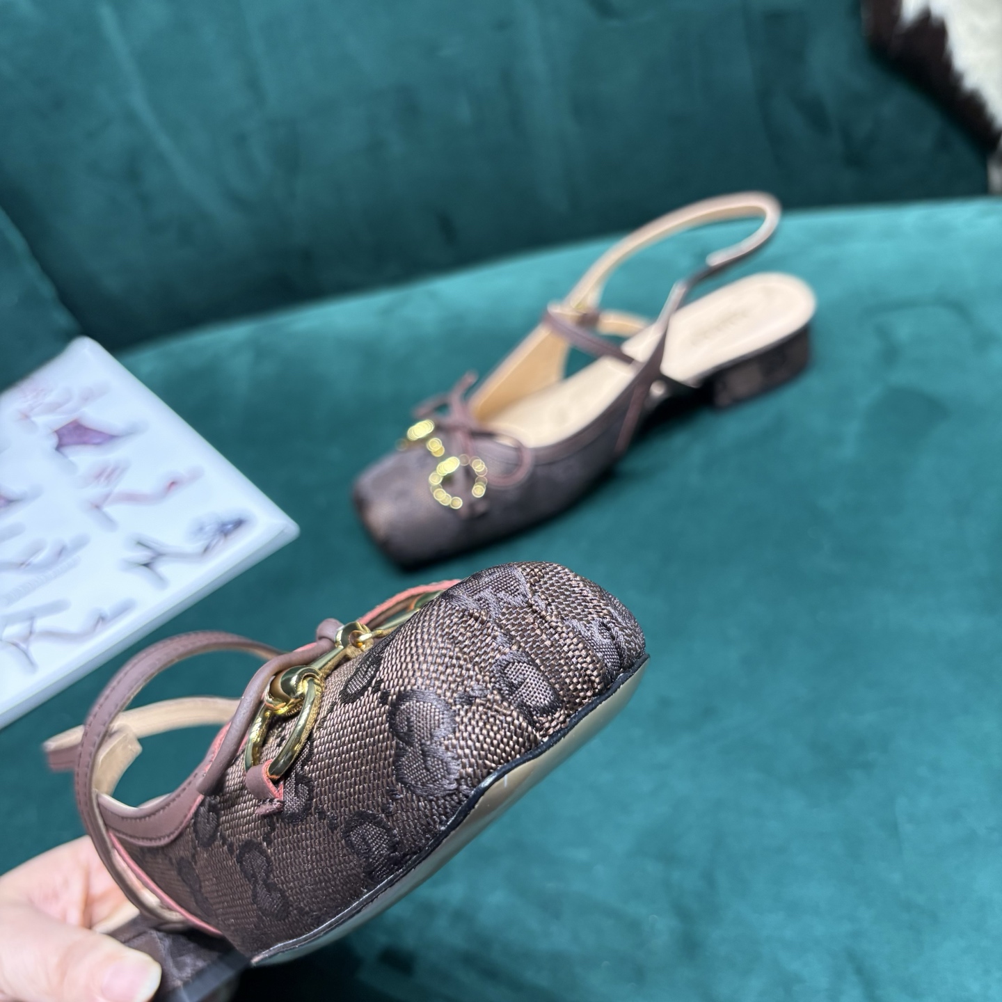 Gucci Style Leather Women's Shoes style reference detail image 6 from source 784693
