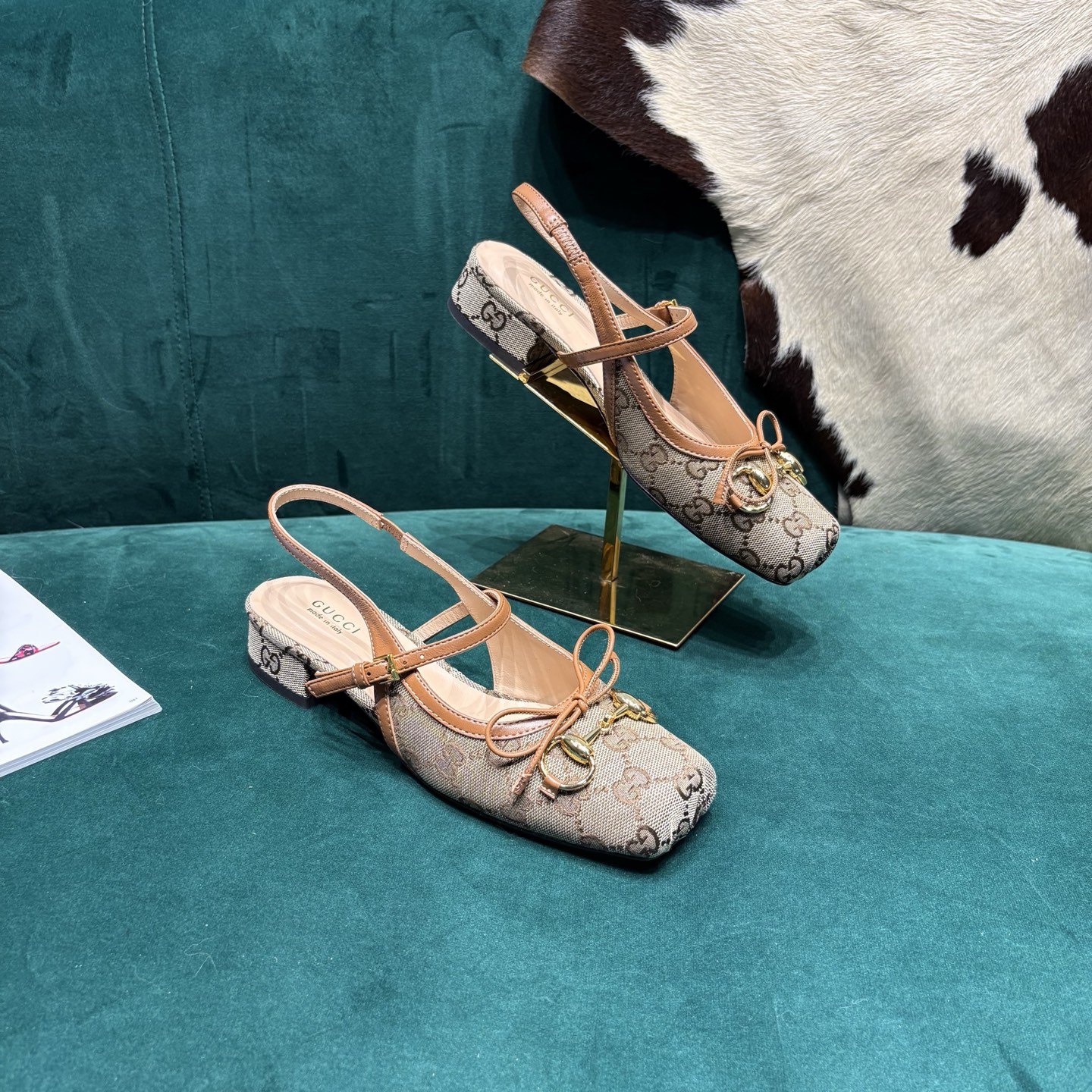 Gucci Style Leather Women's Shoes style reference detail image 9 from source 784694