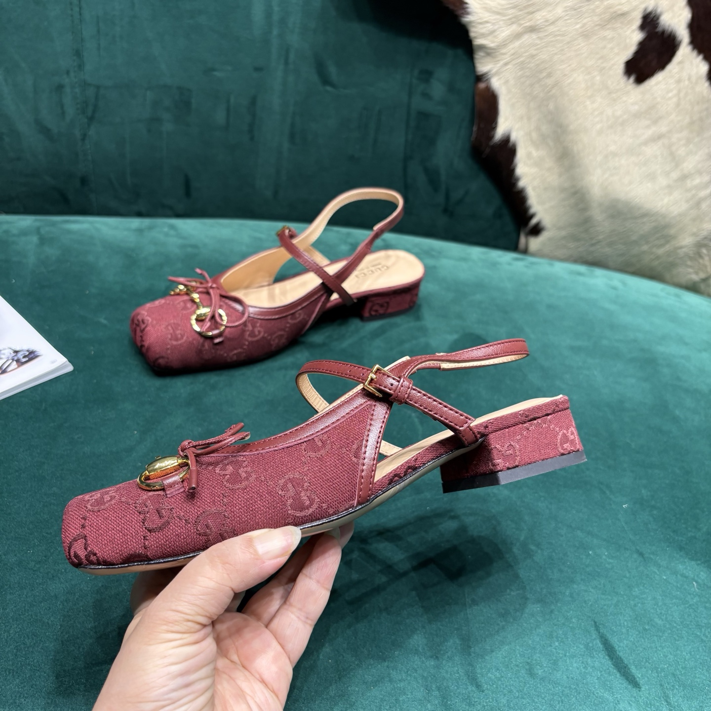 Gucci Style Leather Women's Shoes style reference detail image 4 from source 784695