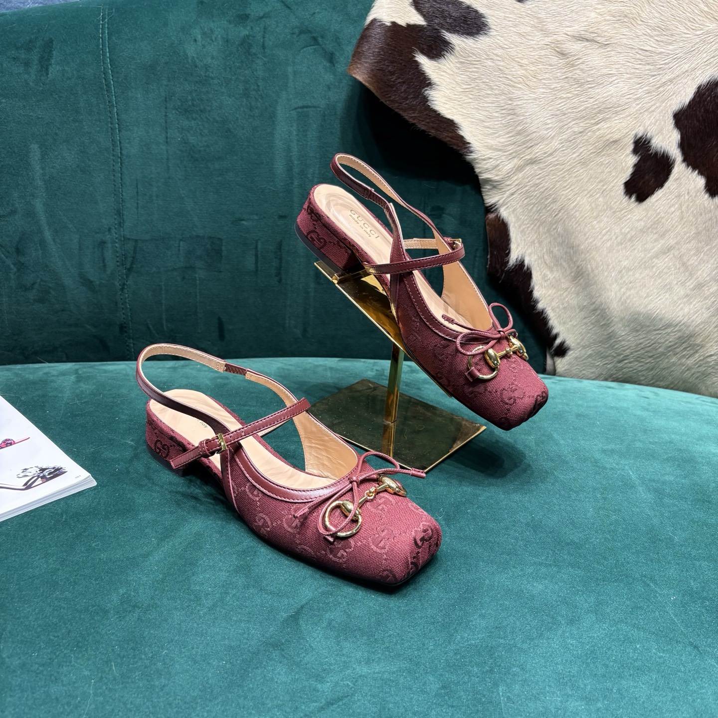 Gucci Style Leather Women's Shoes style reference detail image 9 from source 784695
