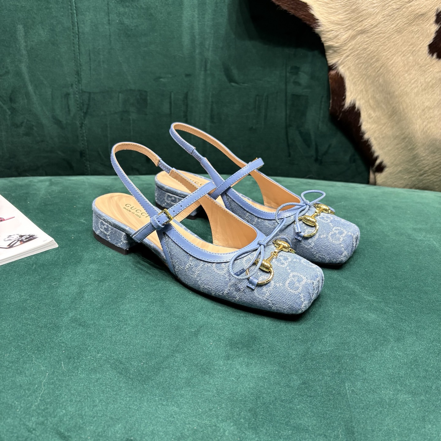 Gucci Style Leather Women's Shoes style reference detail image 2 from source 784696