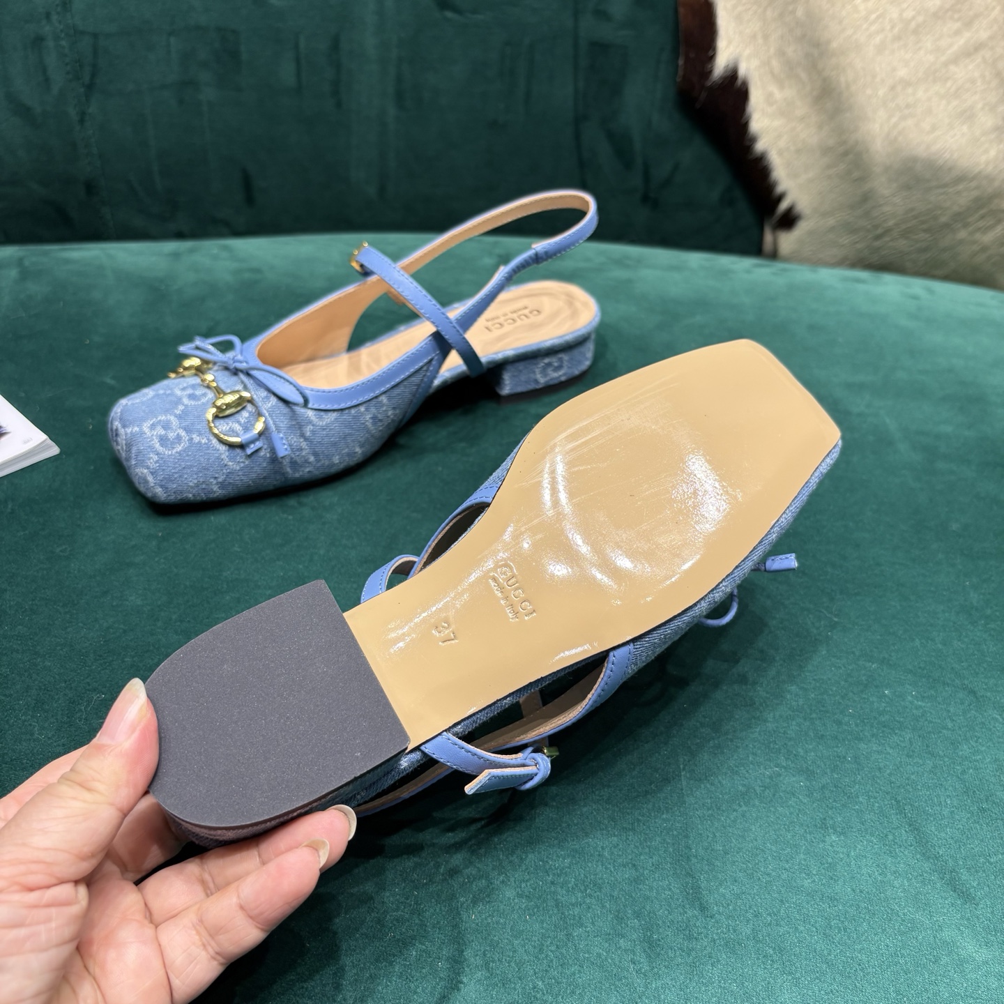 Gucci Style Leather Women's Shoes style reference detail image 5 from source 784696