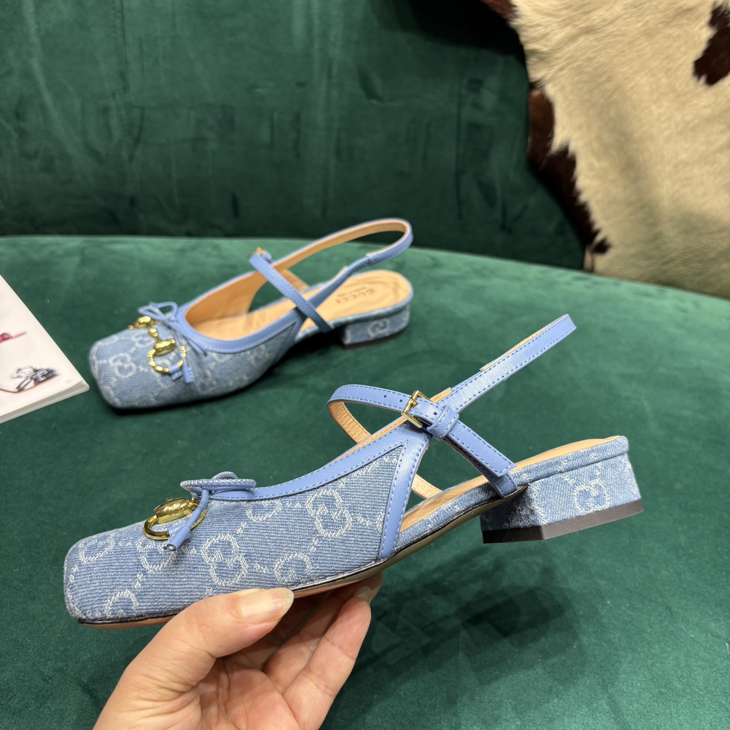 Gucci Style Leather Women's Shoes style reference detail image 4 from source 784696