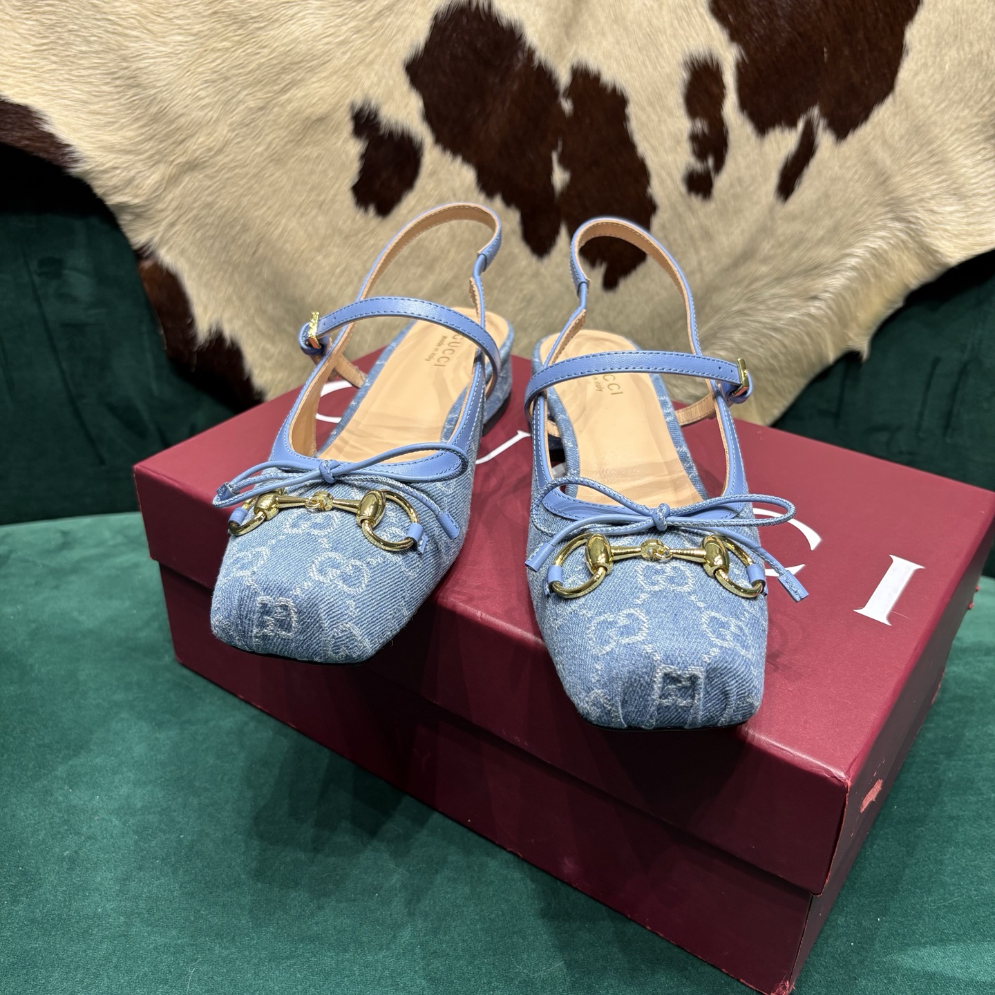 Gucci Style Leather Women's Shoes style reference detail image 9 from source 784696