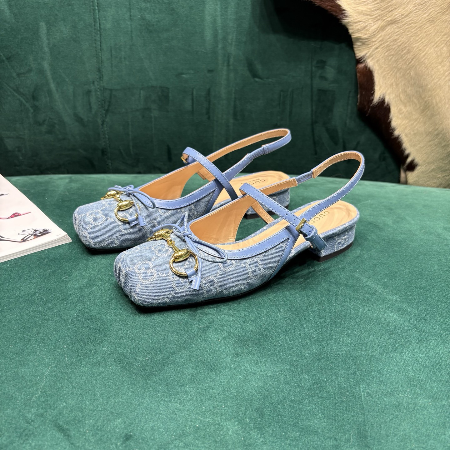 Gucci Style Leather Women's Shoes style reference detail image 3 from source 784696