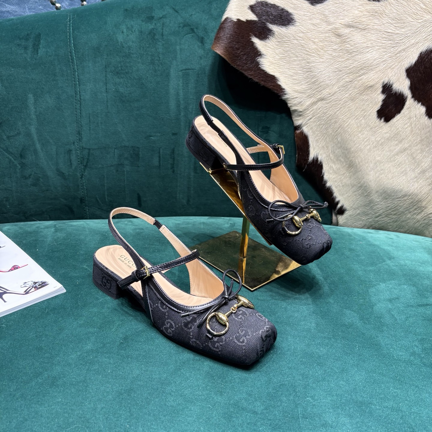 Gucci Style Leather Women's Shoes style reference detail image 8 from source 784697