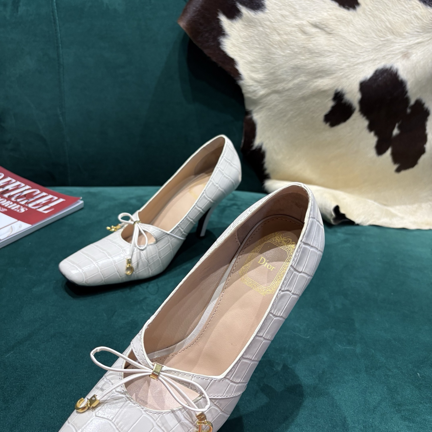 Dior Style Leather Women's Shoes style reference detail image 4 from source 785003