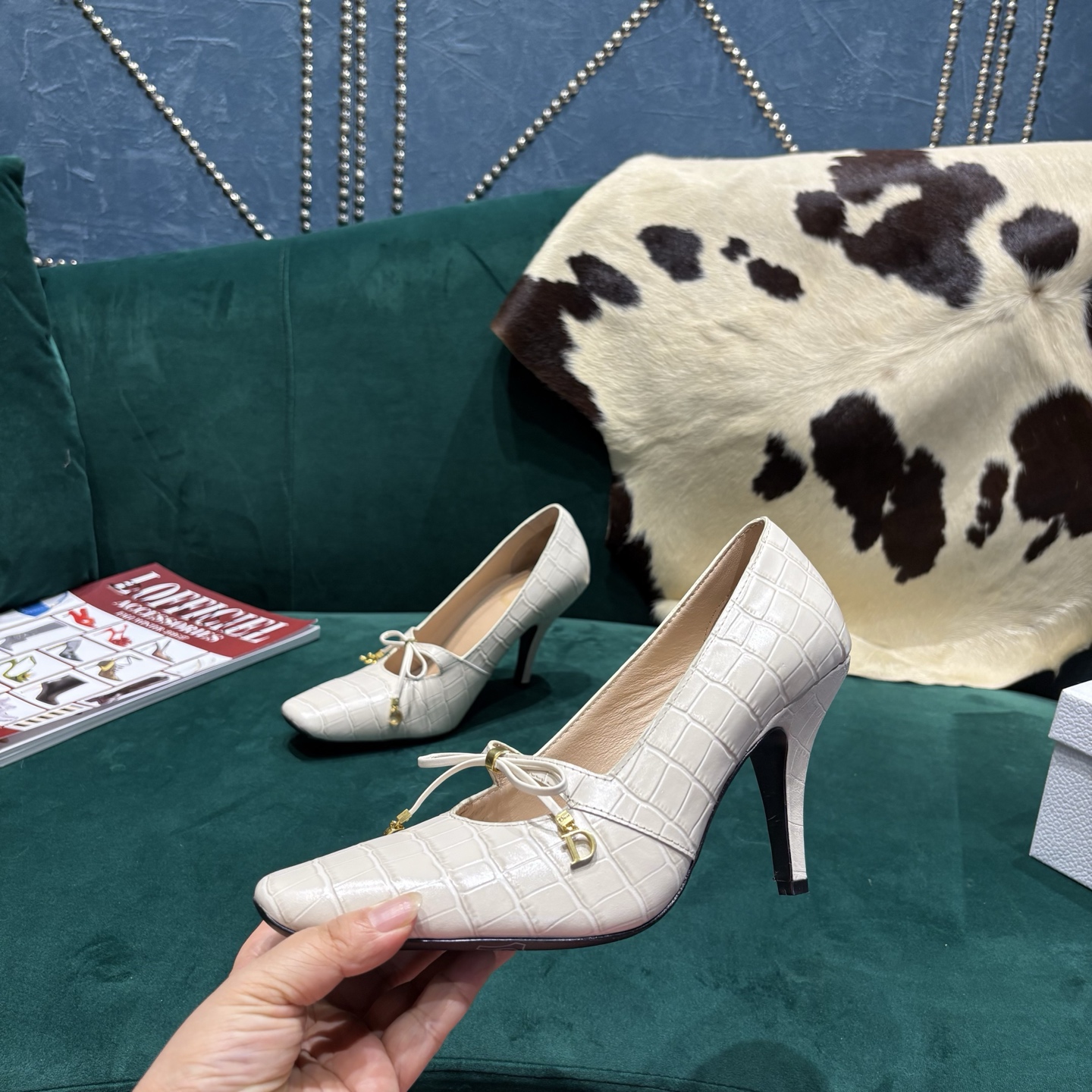 Dior Style Leather Women's Shoes style reference detail image 3 from source 785003