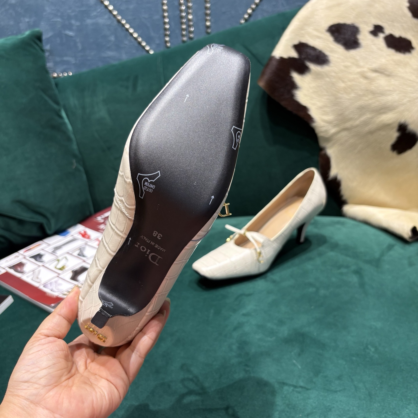 Dior Style Leather Women's Shoes style reference detail image 6 from source 785005