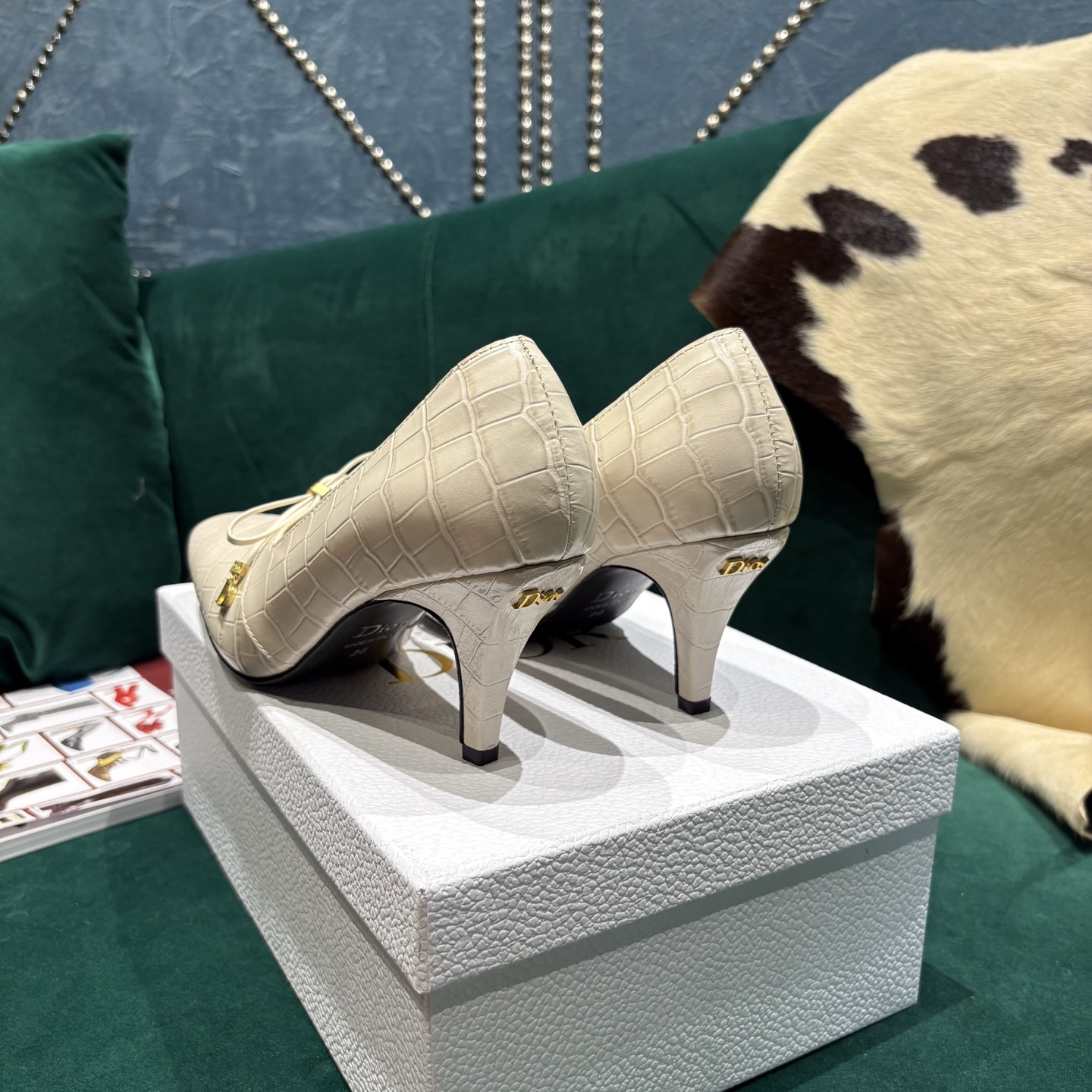 Dior Style Leather Women's Shoes style reference detail image 8 from source 785005