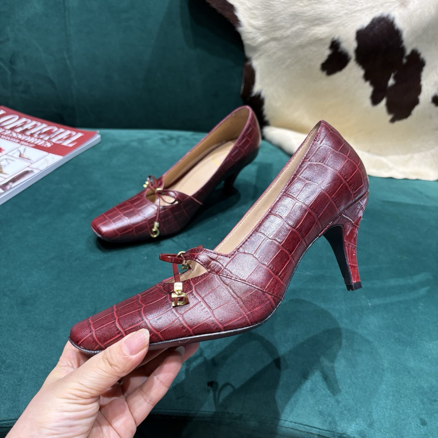 Dior Style Leather Women's Shoes style reference detail image 5 from source 785007