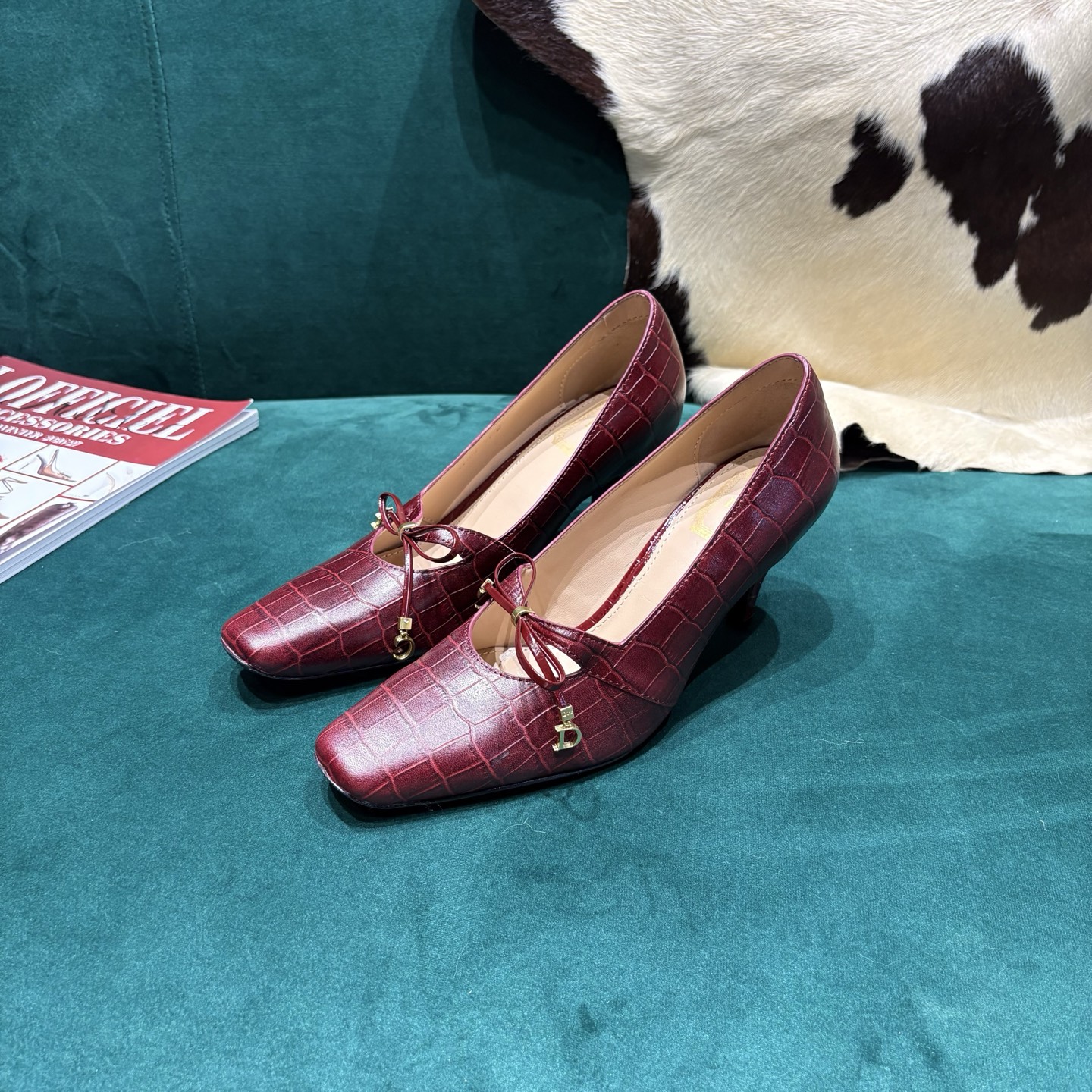 Dior Style Leather Women's Shoes style reference detail image 4 from source 785007