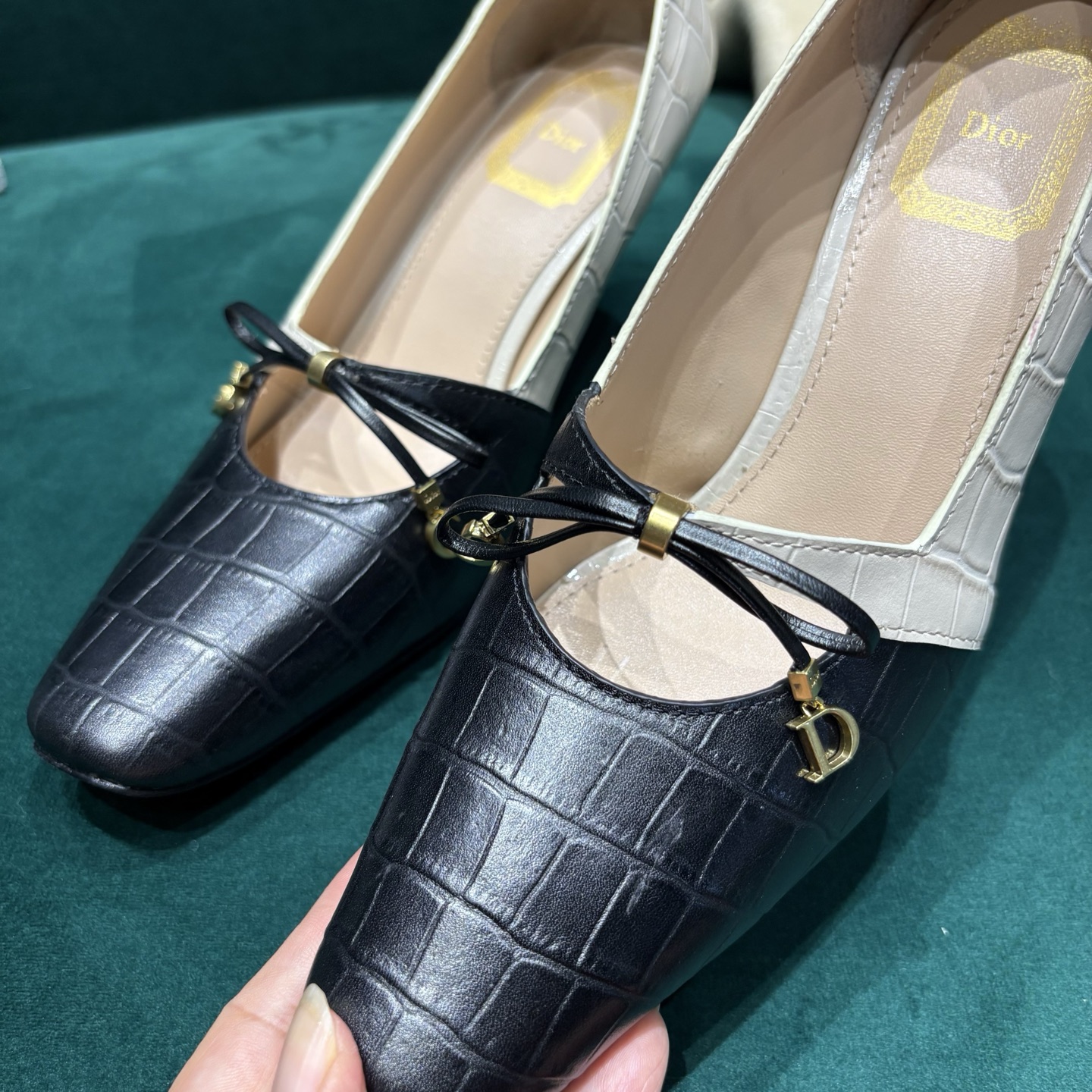 Dior Style Leather Women's Shoes style reference detail image 8 from source 785008