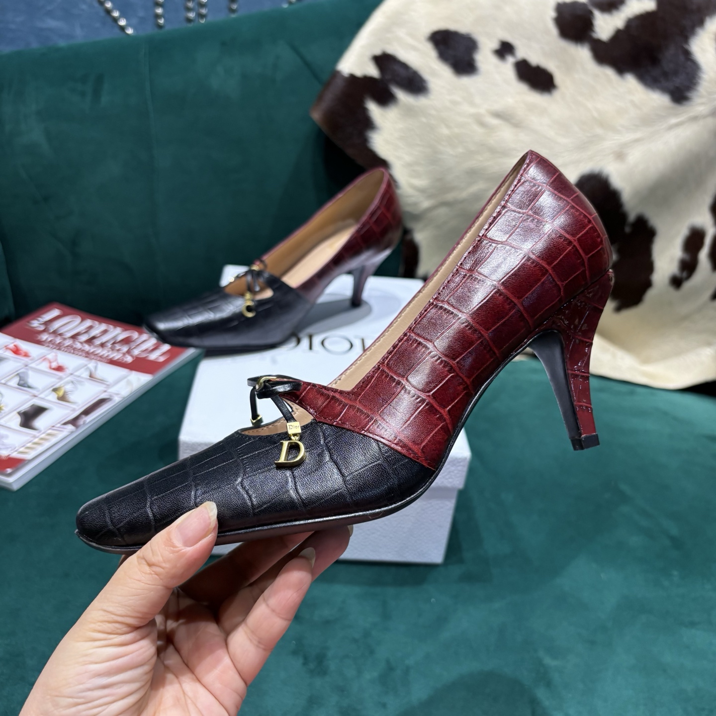 Dior Style Leather Women's Shoes style reference detail image 4 from source 785009