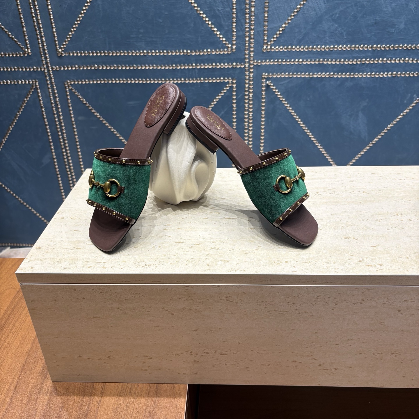 Gucci Women Shoes