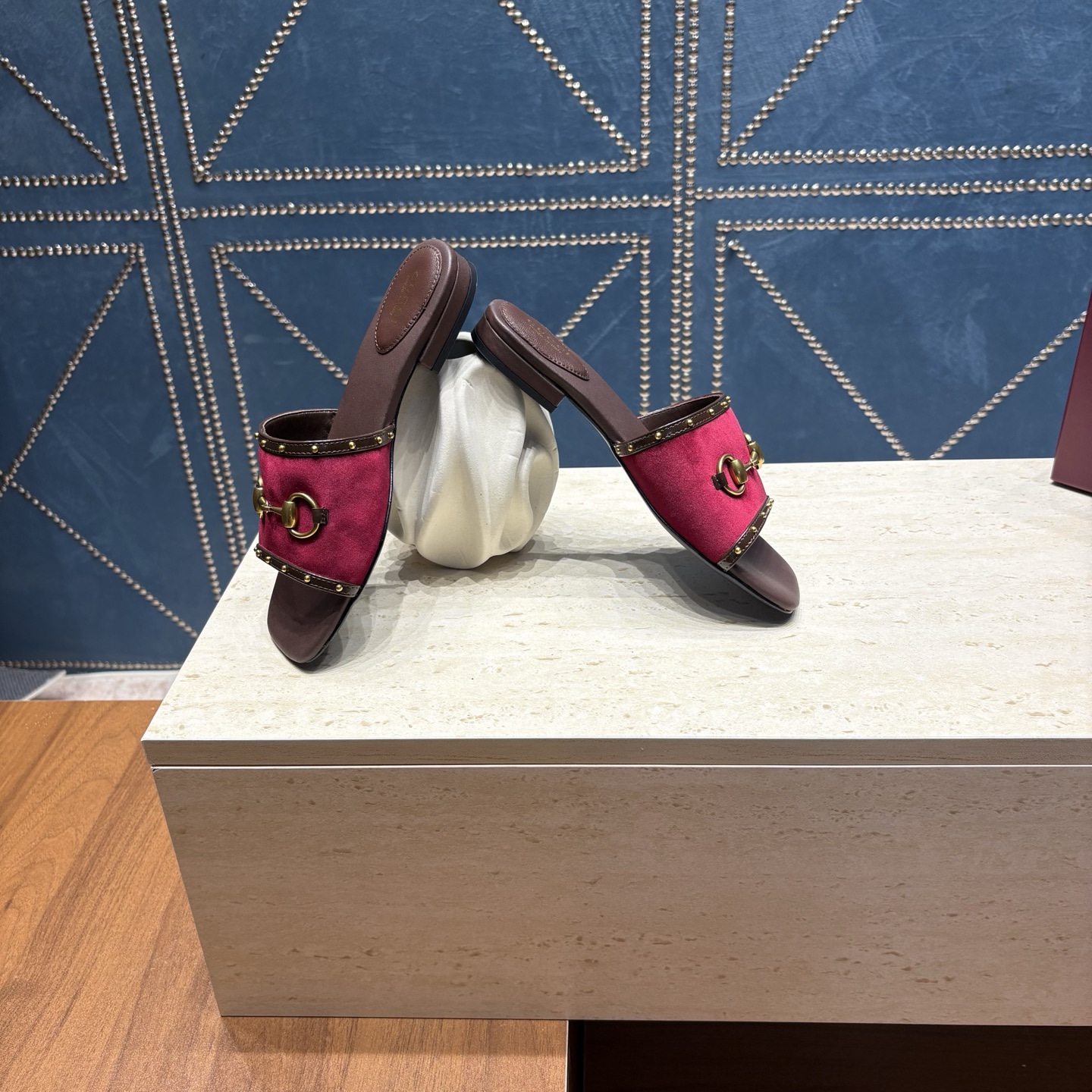 Gucci Women Shoes