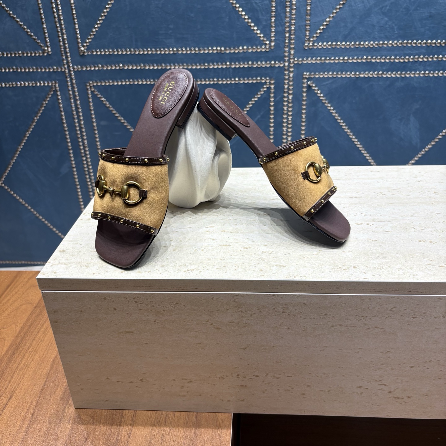 Gucci Women Shoes