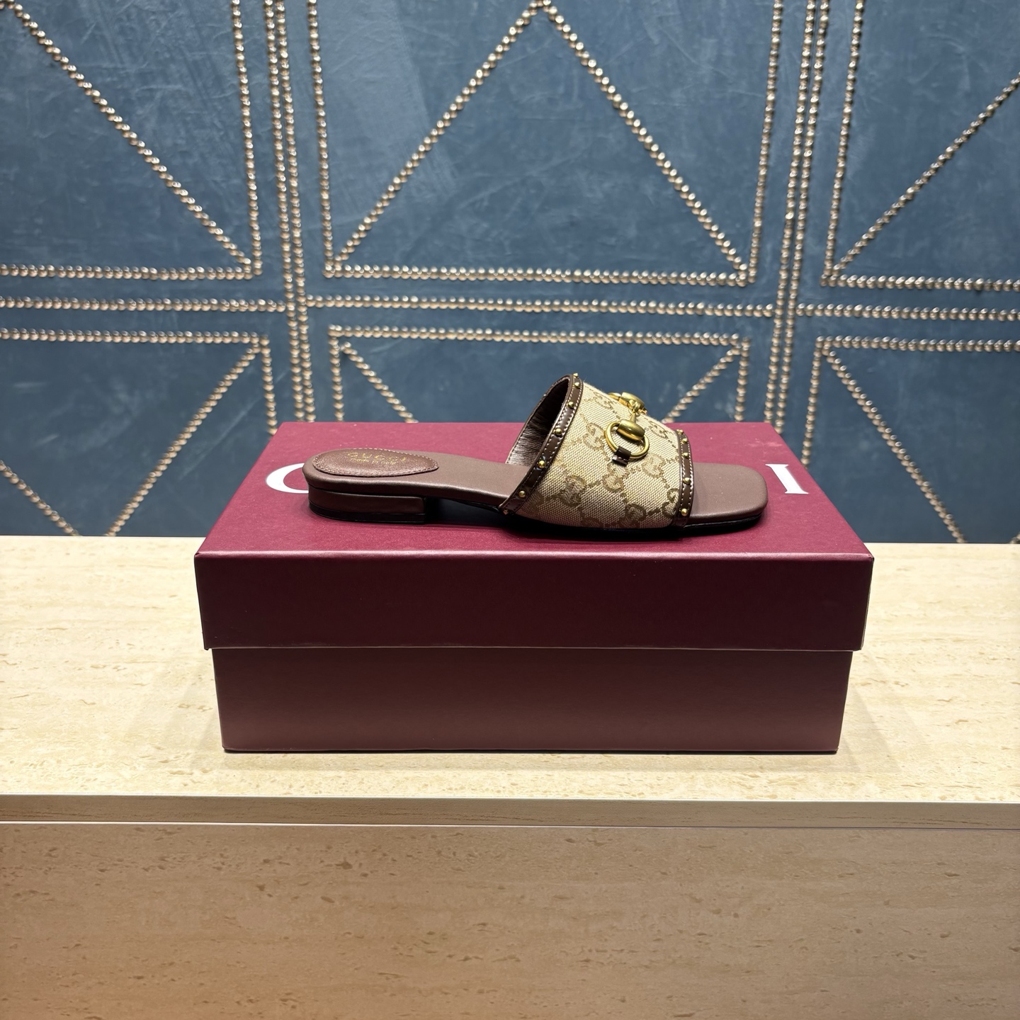 Gucci Women Shoes