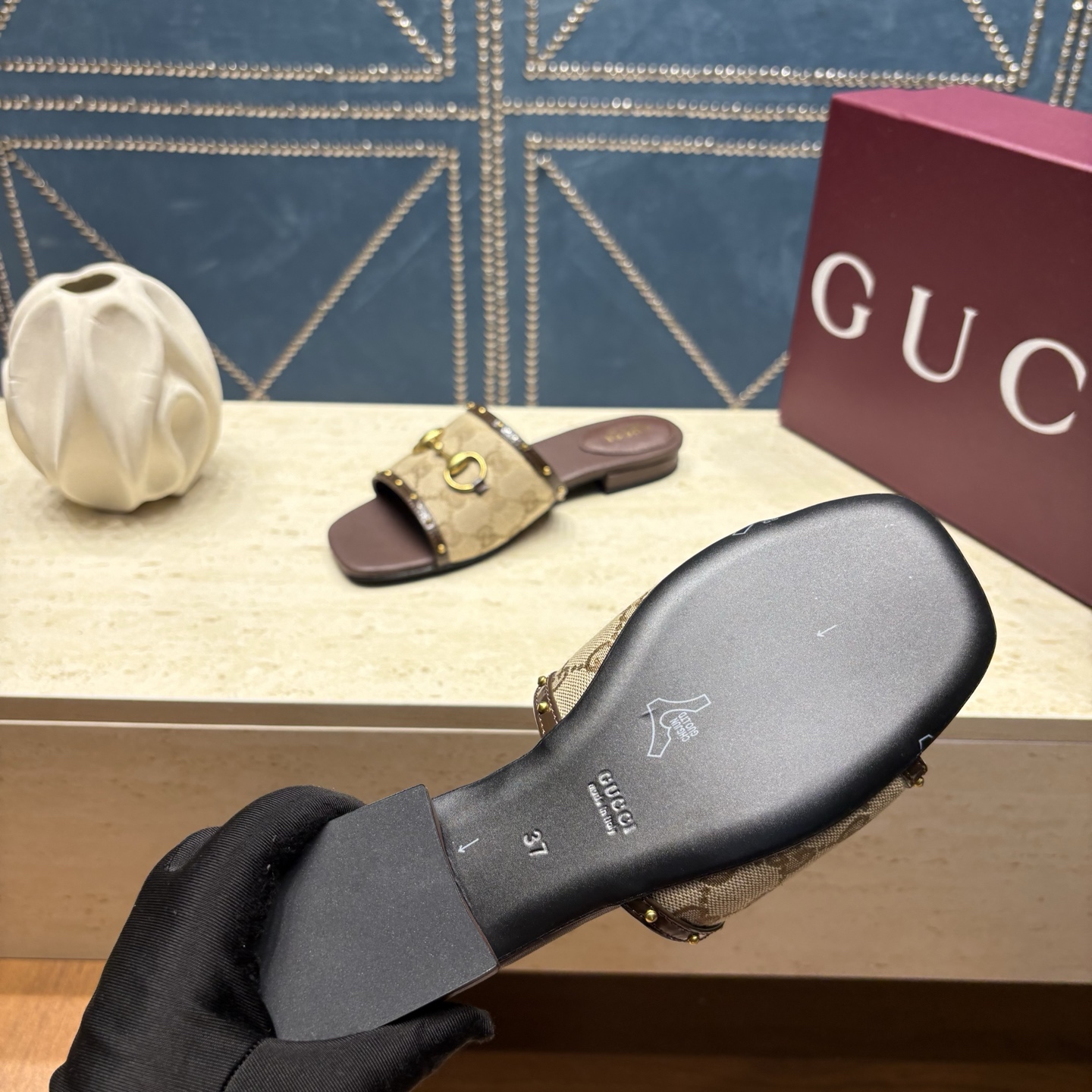 Gucci Women Shoes
