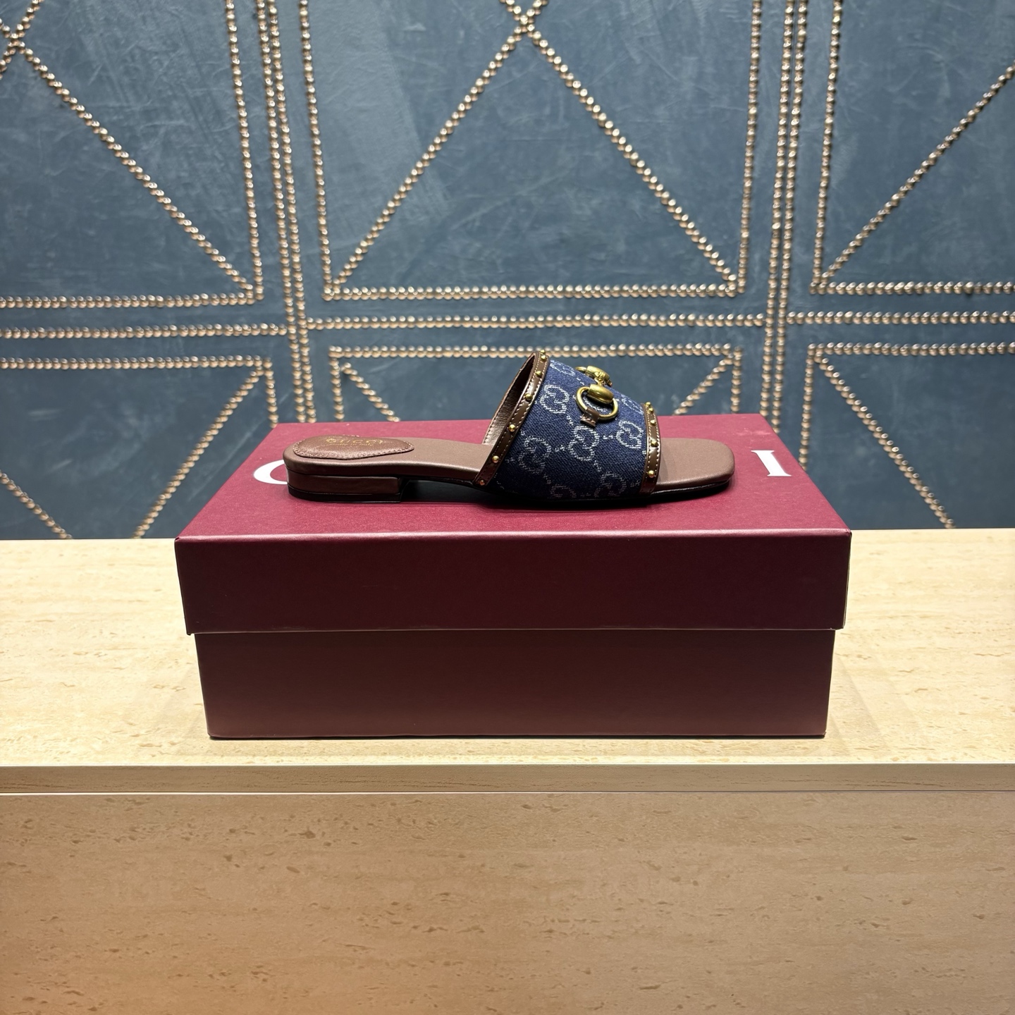 Gucci Women Shoes