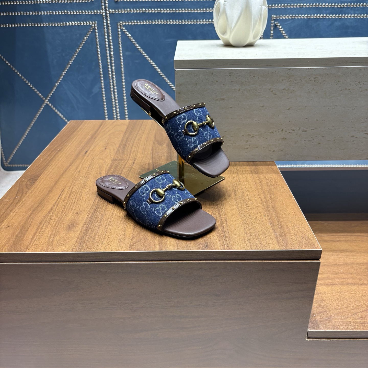 Gucci Women Shoes