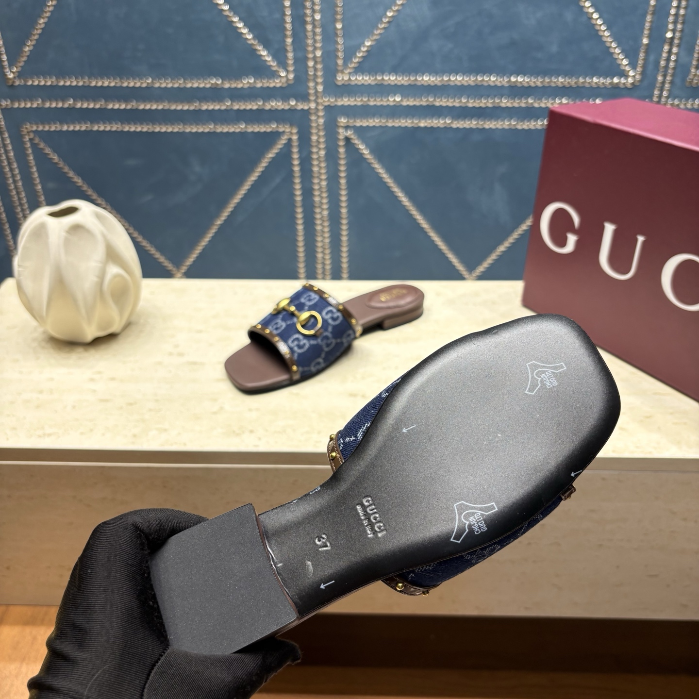 Gucci Women Shoes