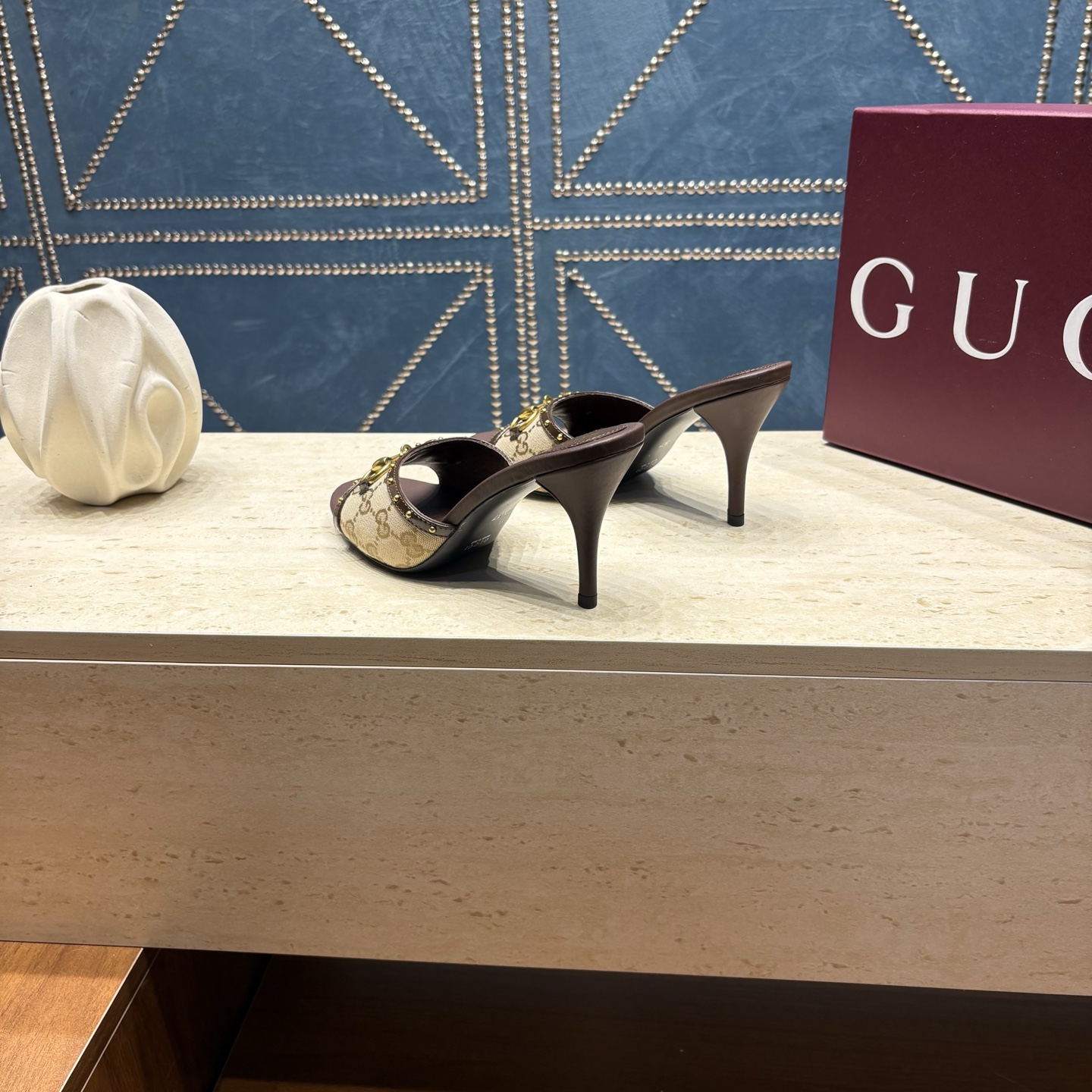 Gucci Women Shoes